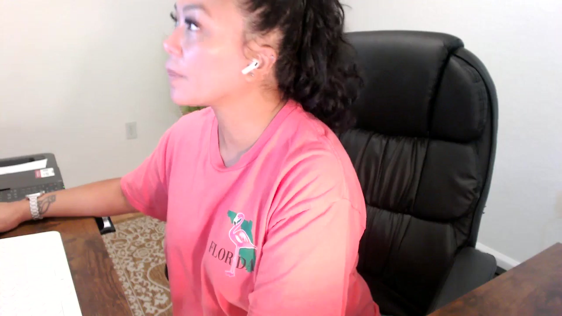 Gallery image thumbnail from MickaylaStar's myfreecams stream on, 09/11/2025, 16:19 image 12 of 20