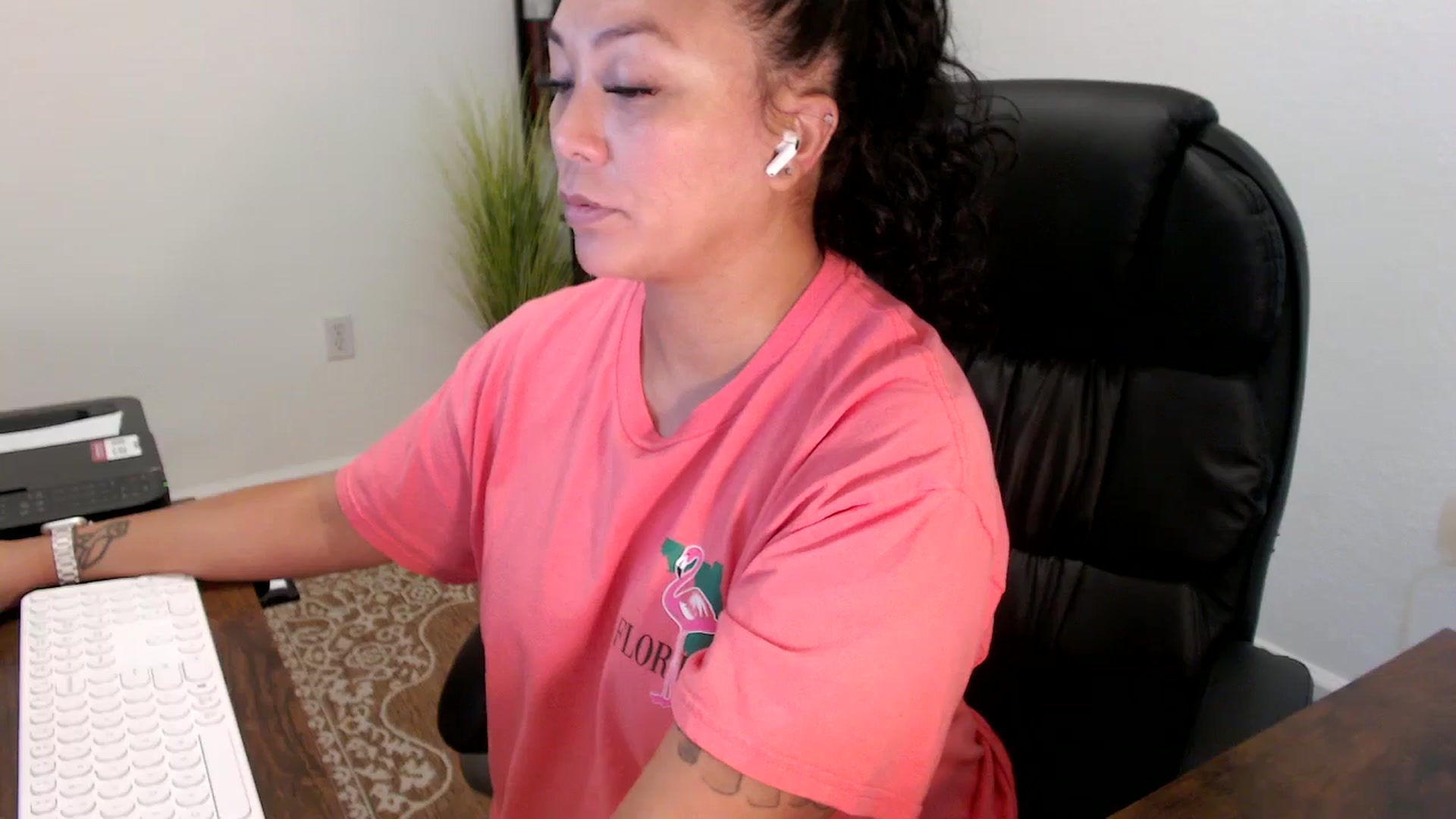 Gallery image thumbnail from MickaylaStar's myfreecams stream on, 09/11/2025, 16:45 image 9 of 20