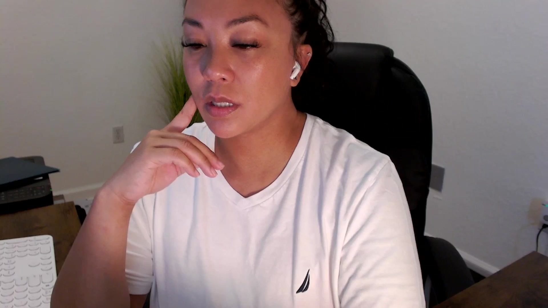 Gallery image thumbnail from MickaylaStar's myfreecams stream on, 09/12/2025, 15:16 image 15 of 20