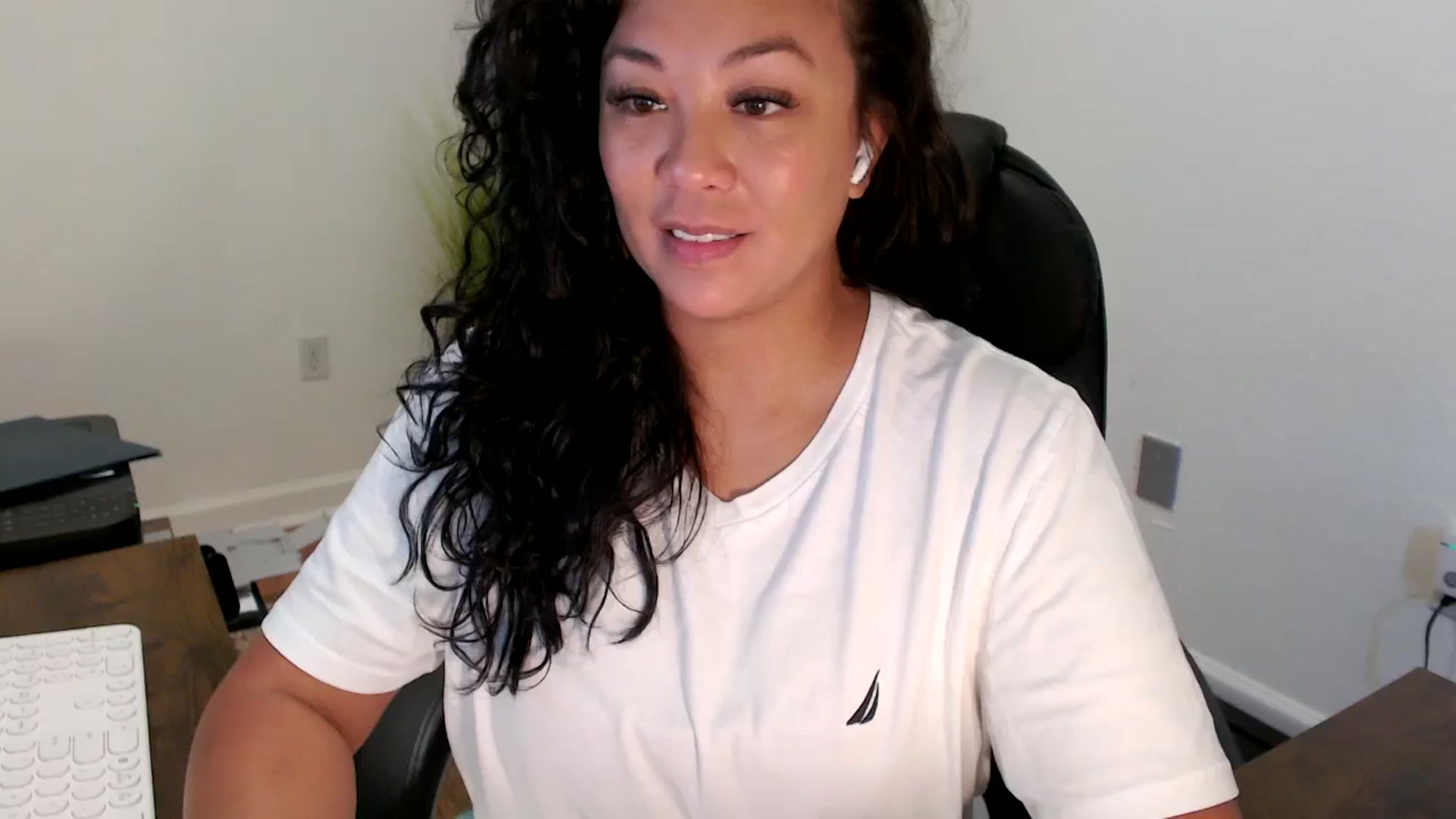 Gallery image thumbnail from MickaylaStar's myfreecams stream on, 09/12/2025, 15:54 image 5 of 20