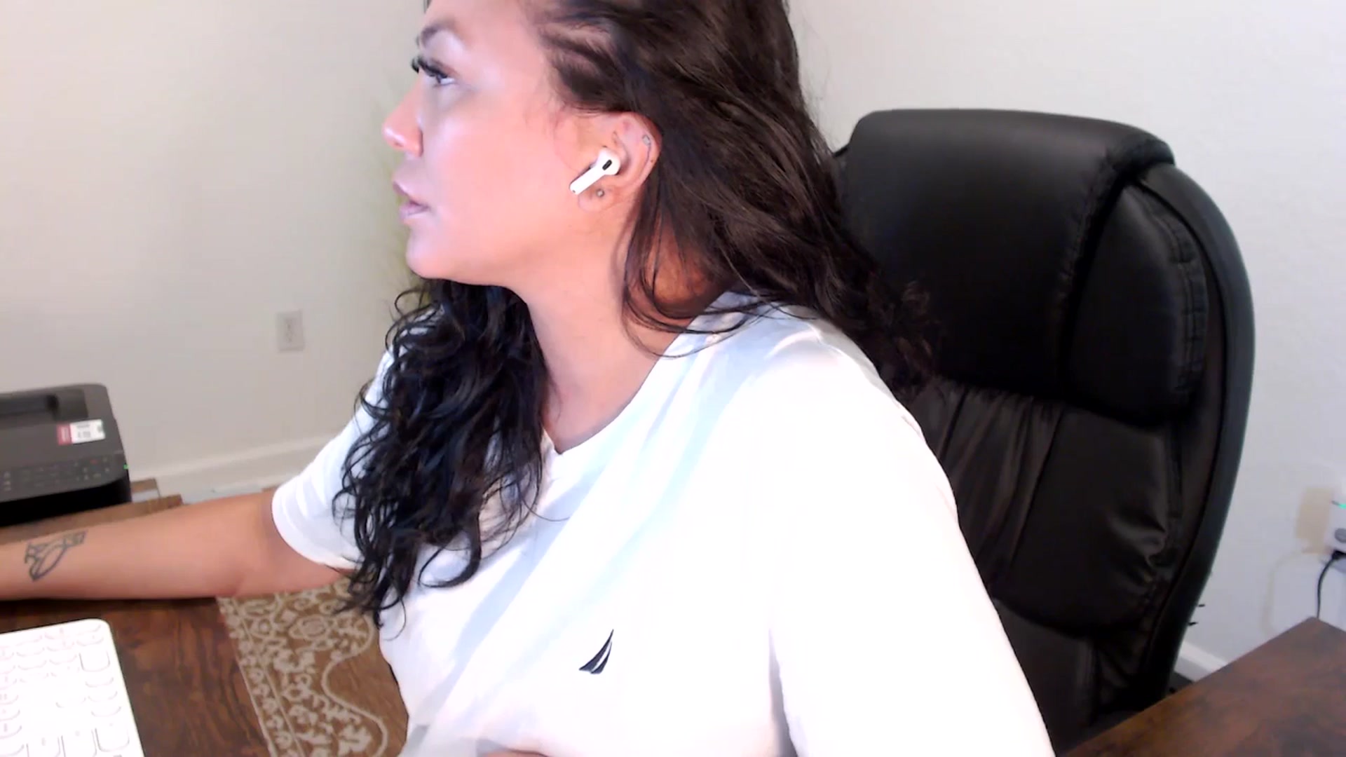 Gallery image thumbnail from MickaylaStar's myfreecams stream on, 09/12/2025, 16:20 image 2 of 20