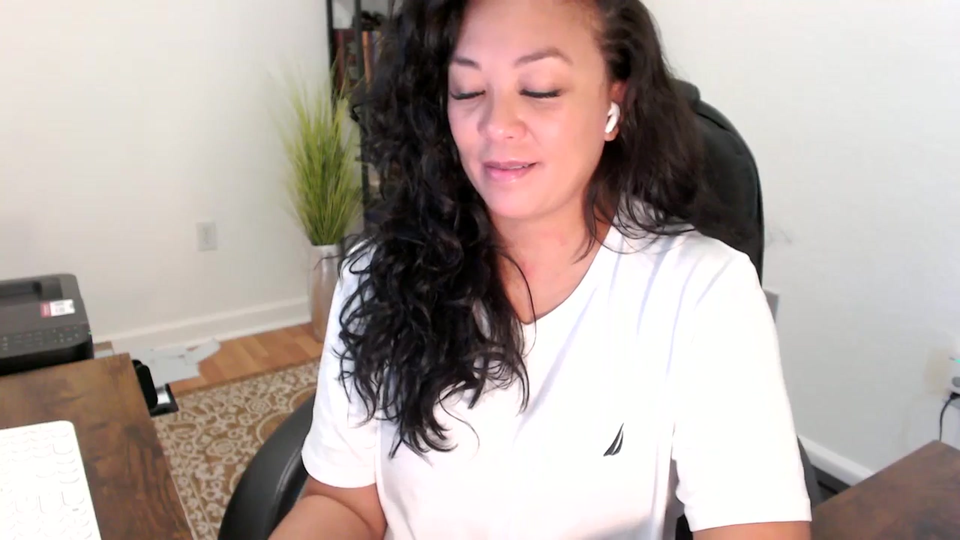 Gallery image thumbnail from MickaylaStar's myfreecams stream on, 09/12/2025, 16:20 image 19 of 20