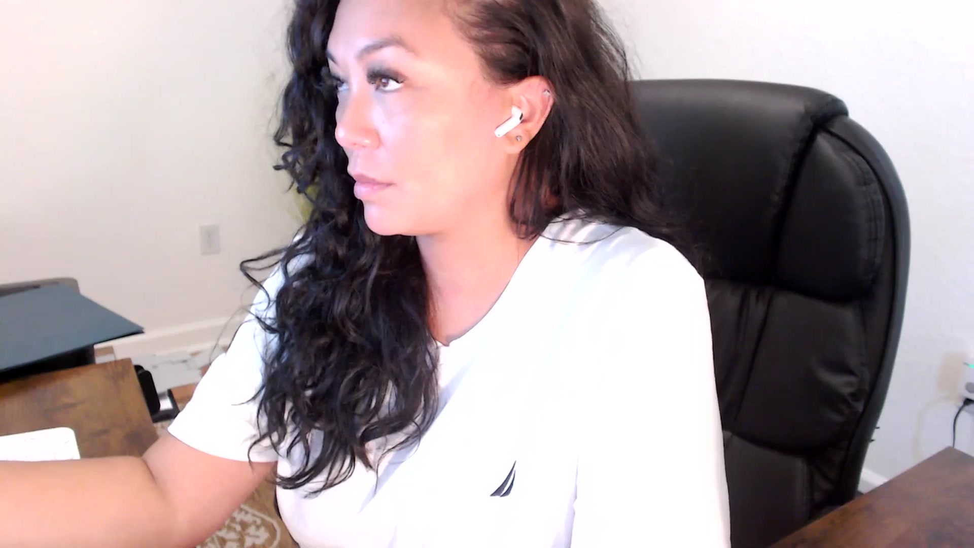 Gallery image thumbnail from MickaylaStar's myfreecams stream on, 09/12/2025, 16:54 image 16 of 20