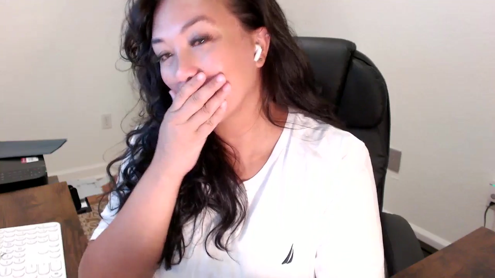 Gallery image thumbnail from MickaylaStar's myfreecams stream on, 09/12/2025, 19:25 image 6 of 20