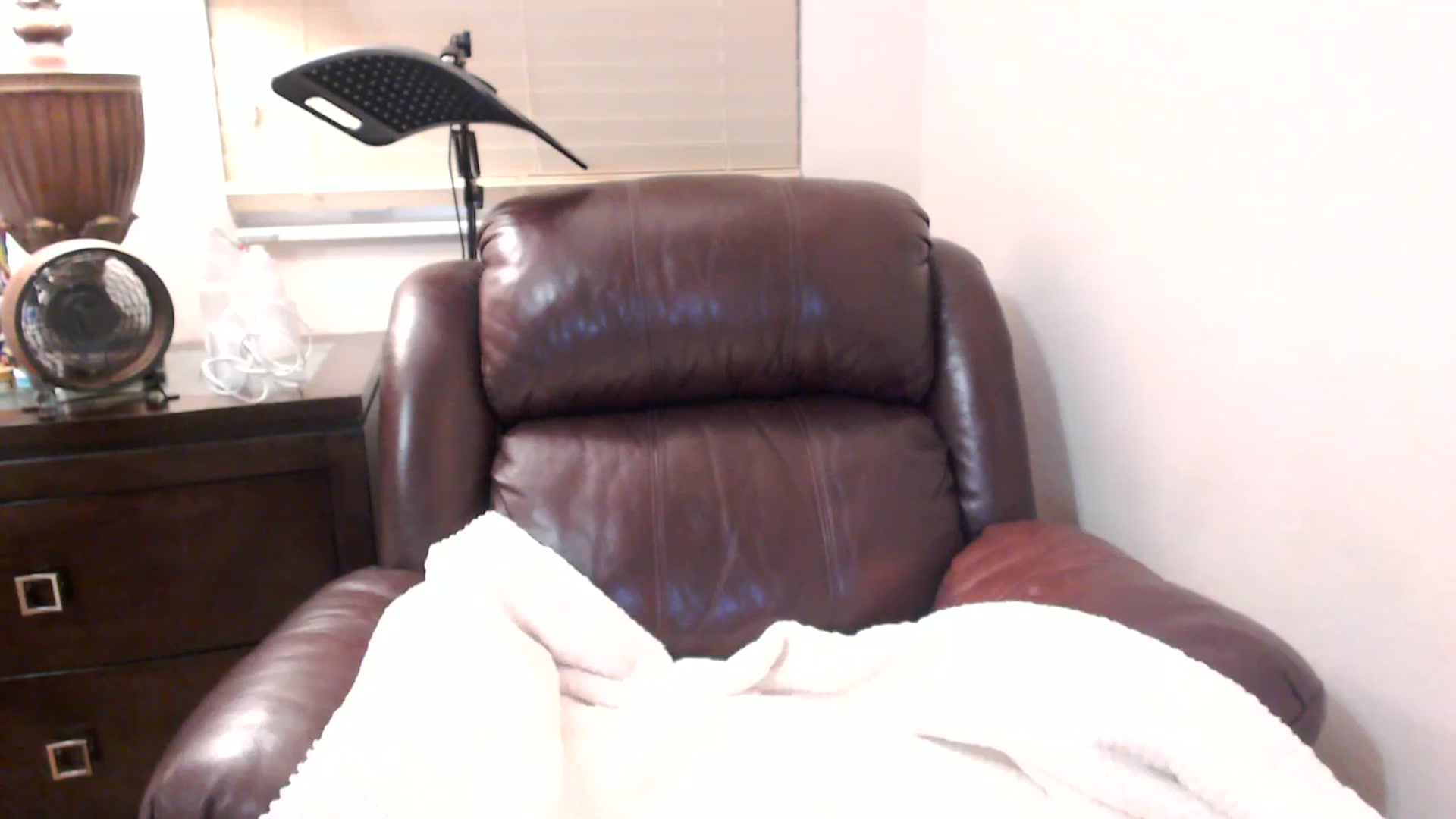 Gallery image thumbnail from MickaylaStar's myfreecams stream on, 09/15/2025, 24:53 image 4 of 20