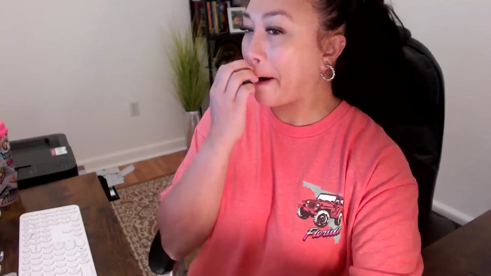 Gallery image thumbnail from MickaylaStar's myfreecams stream on, 09/15/2025, 15:50 image 3 of 20