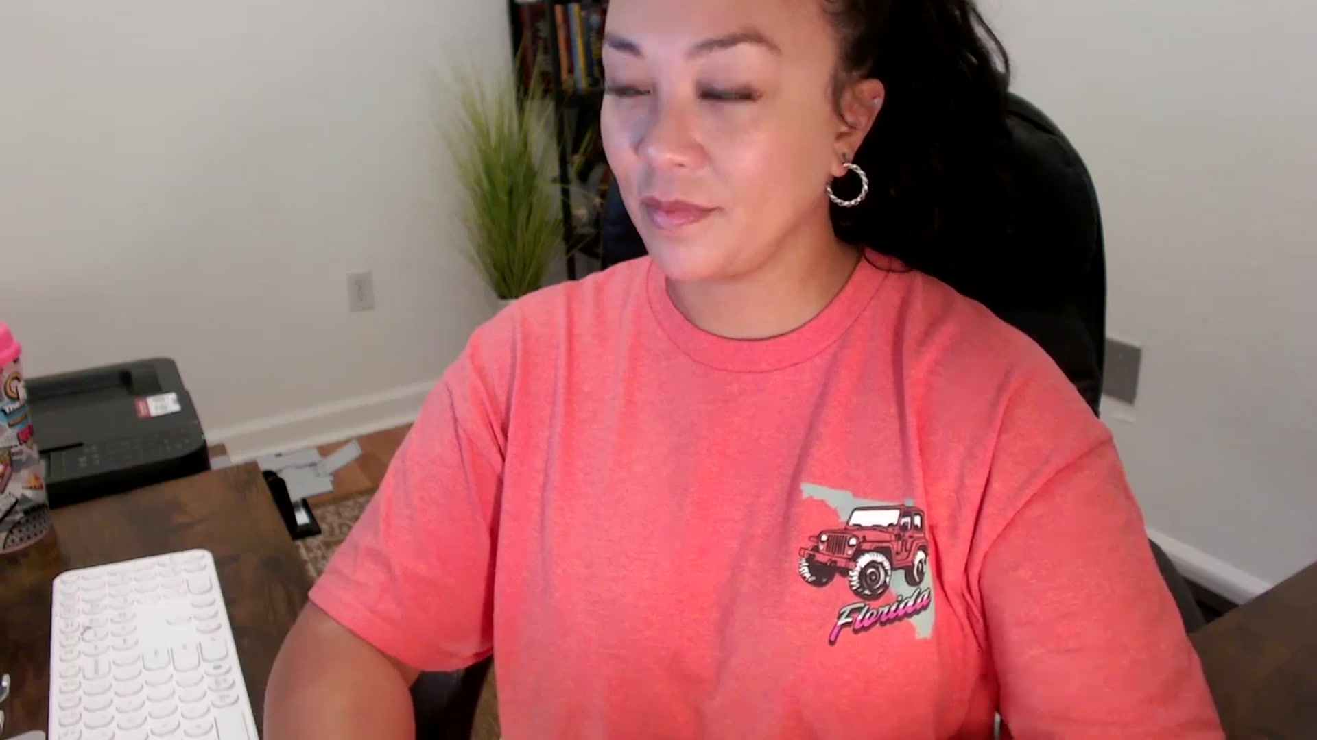 Gallery image thumbnail from MickaylaStar's myfreecams stream on, 09/15/2025, 15:50 image 6 of 20