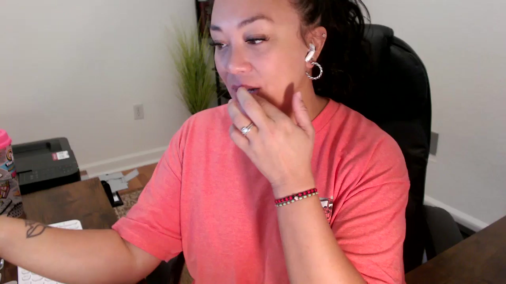 Gallery image thumbnail from MickaylaStar's myfreecams stream on, 09/15/2025, 15:50 image 1 of 20