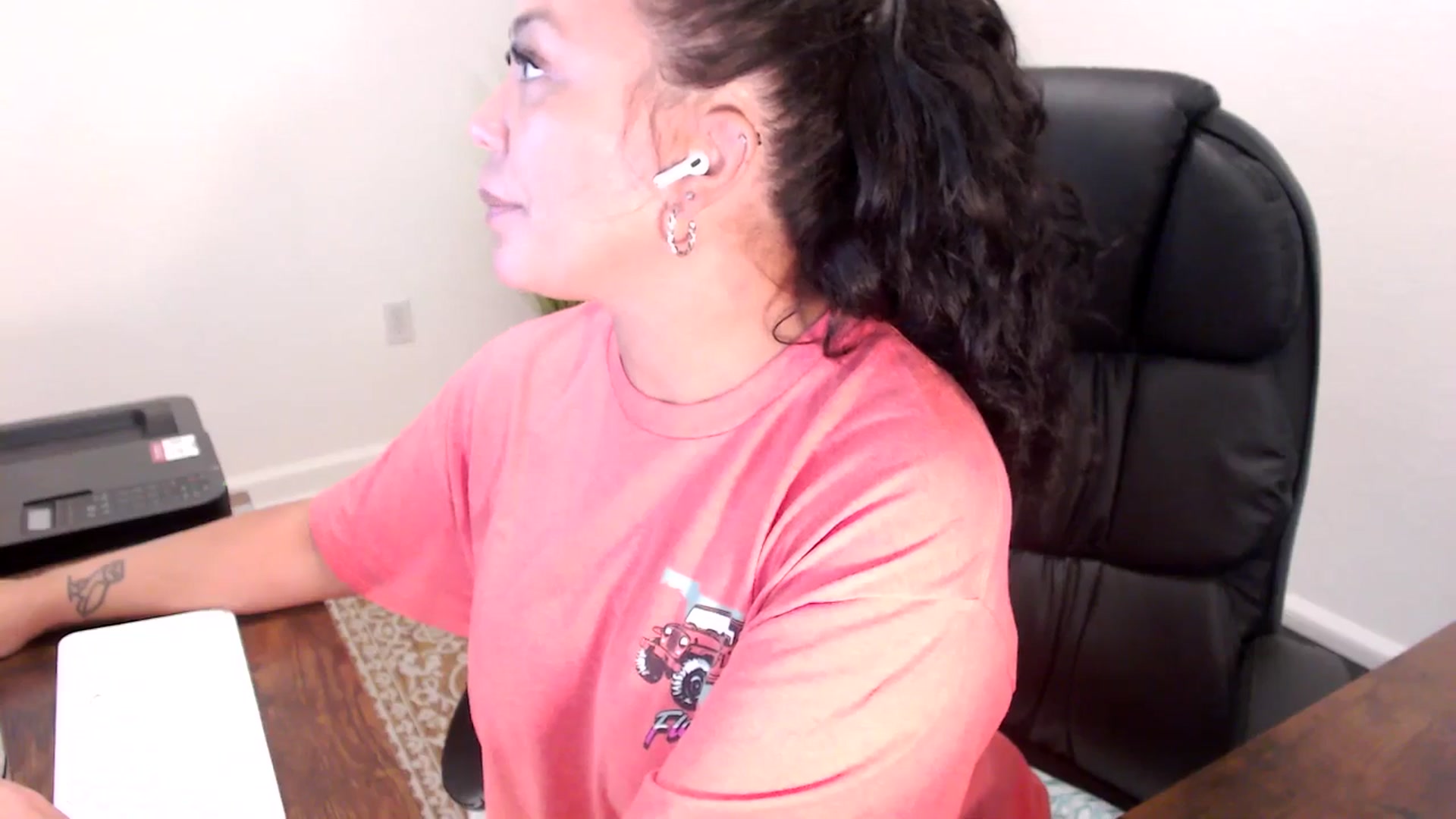 Gallery image thumbnail from MickaylaStar's myfreecams stream on, 09/15/2025, 15:50 image 10 of 20