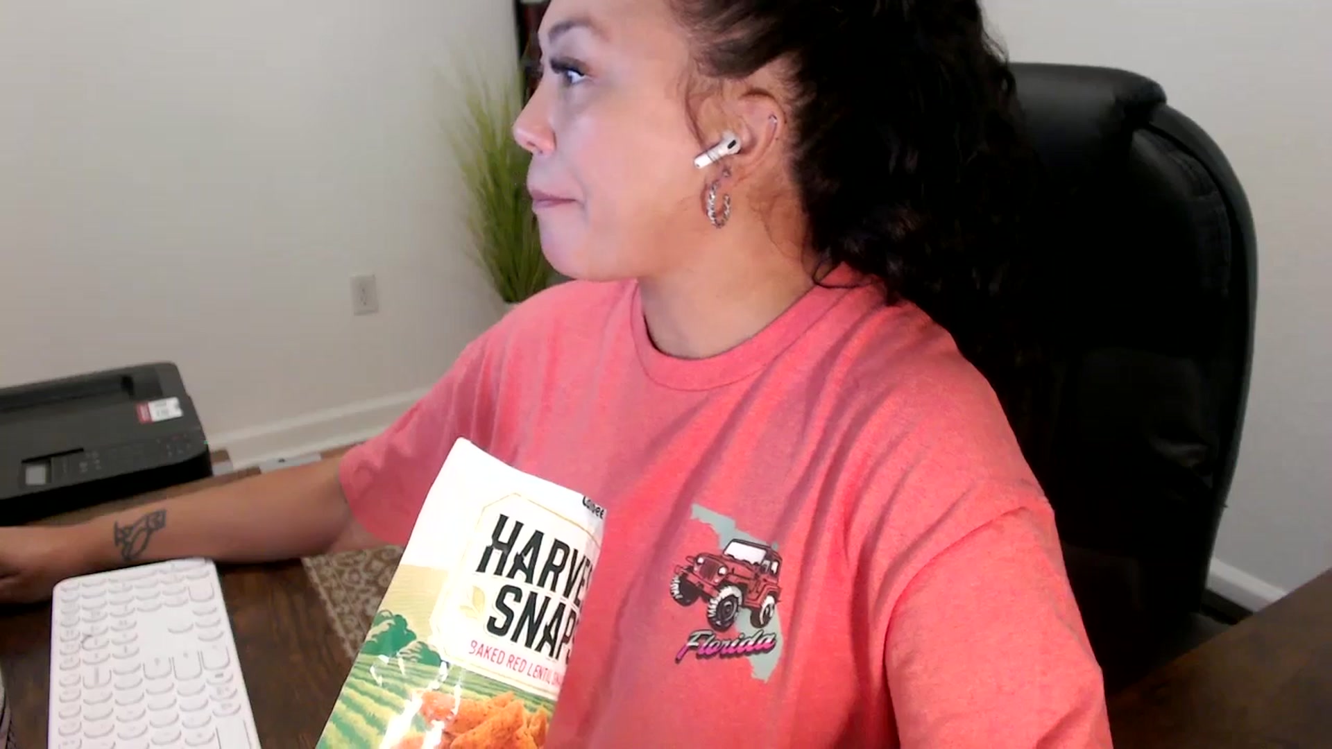 Gallery image thumbnail from MickaylaStar's myfreecams stream on, 09/15/2025, 15:50 image 18 of 20