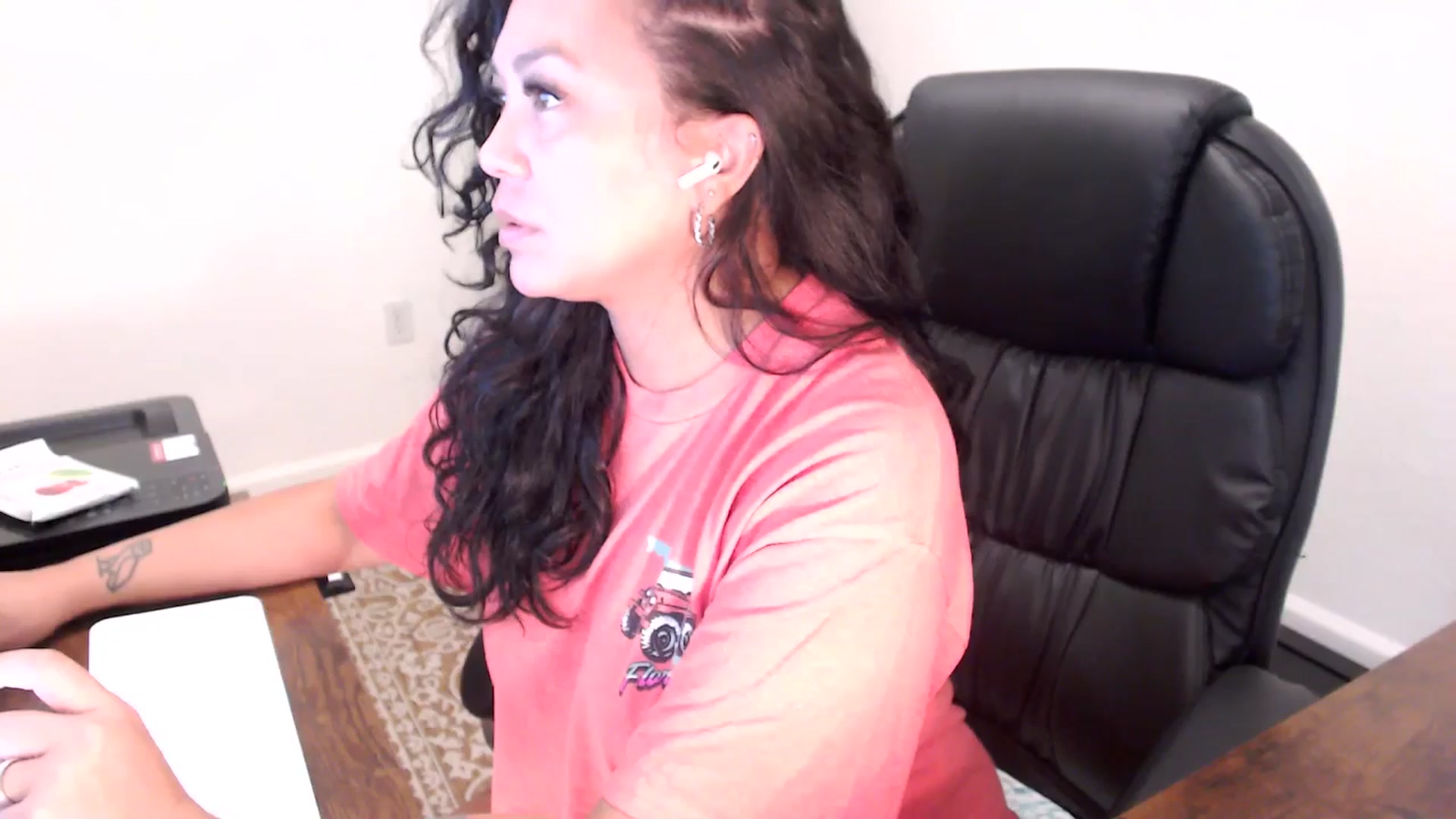 Gallery image thumbnail from MickaylaStar's myfreecams stream on, 09/15/2025, 16:26 image 19 of 20