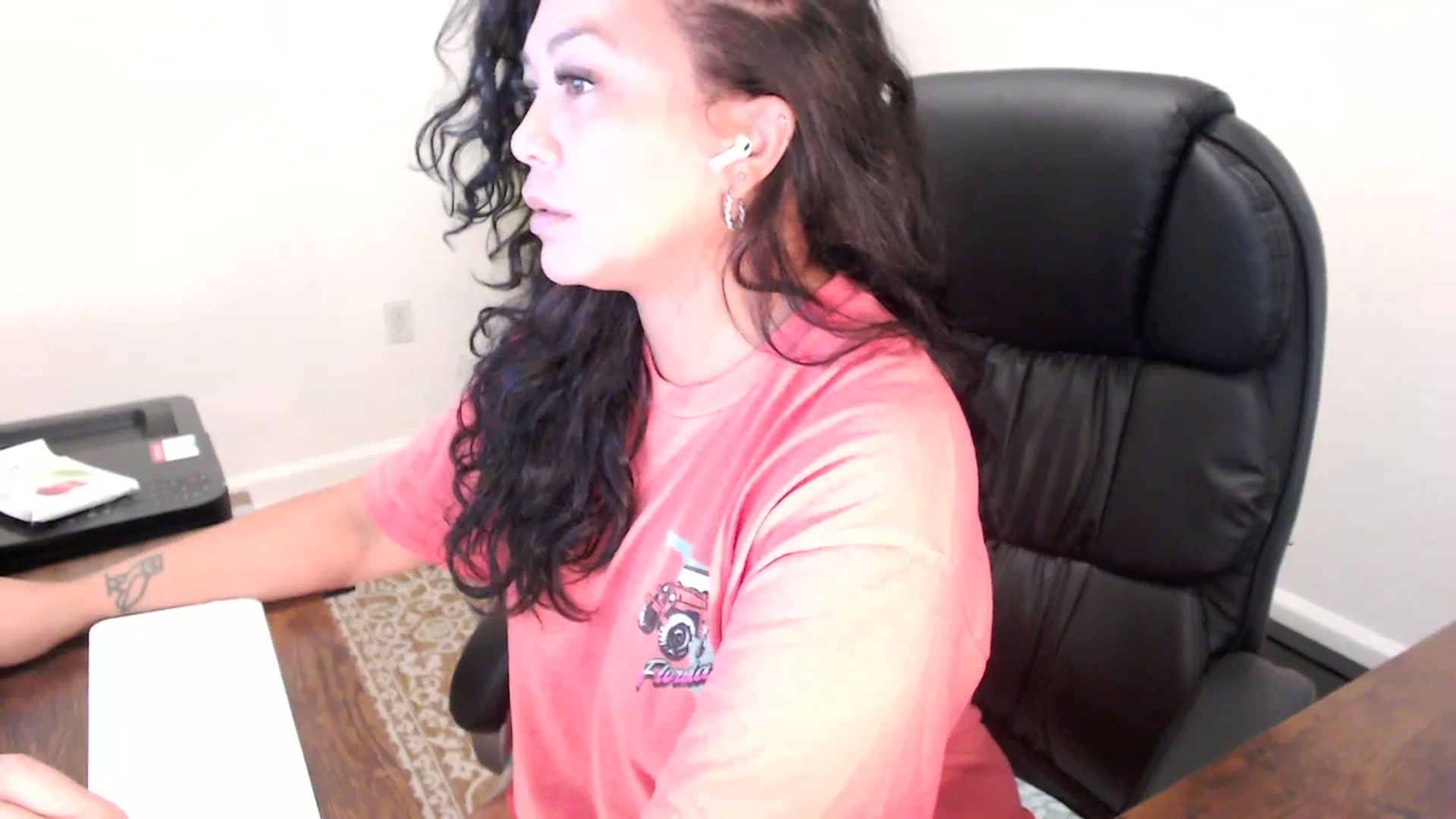 Gallery image thumbnail from MickaylaStar's myfreecams stream on, 09/15/2025, 16:26 image 16 of 20