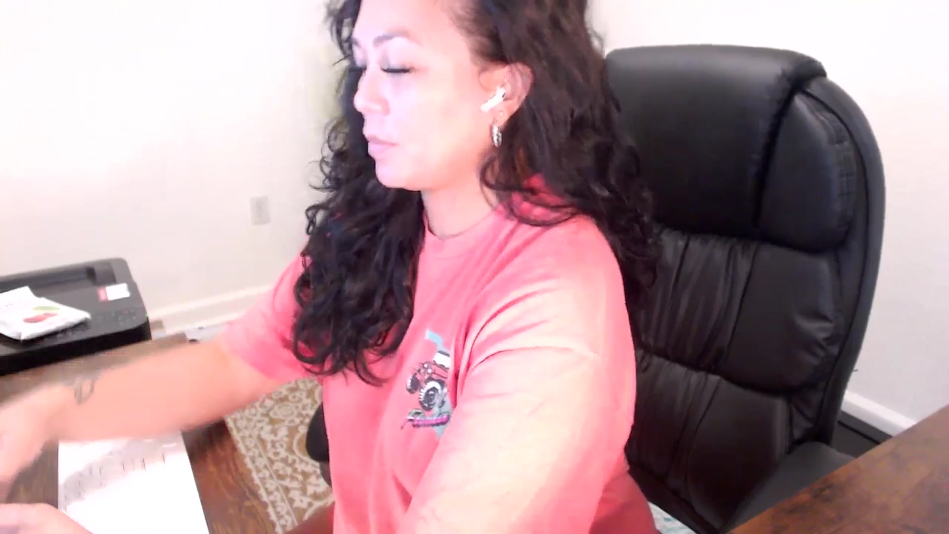 Gallery image thumbnail from MickaylaStar's myfreecams stream on, 09/15/2025, 16:26 image 15 of 20