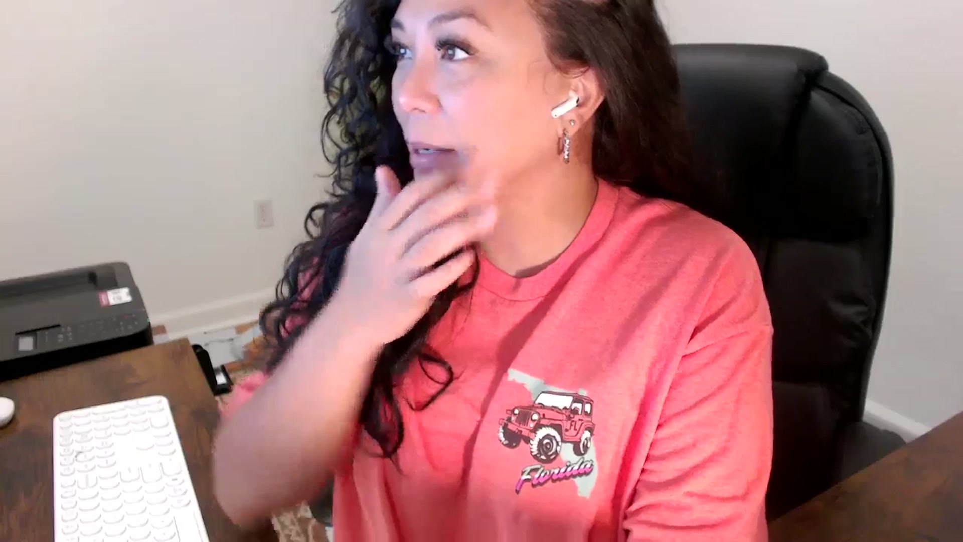 Gallery image thumbnail from MickaylaStar's myfreecams stream on, 09/15/2025, 16:54 image 7 of 20