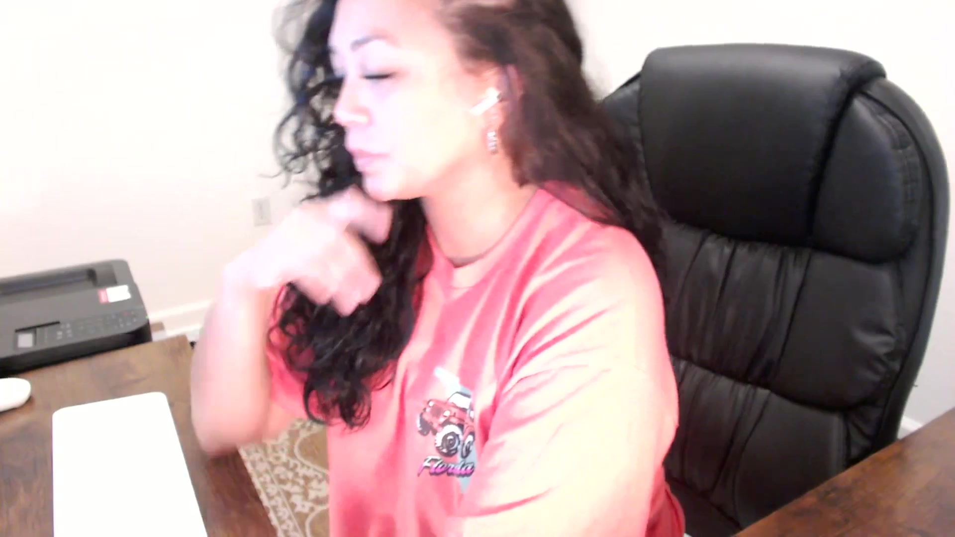 Gallery image thumbnail from MickaylaStar's myfreecams stream on, 09/15/2025, 16:54 image 11 of 20