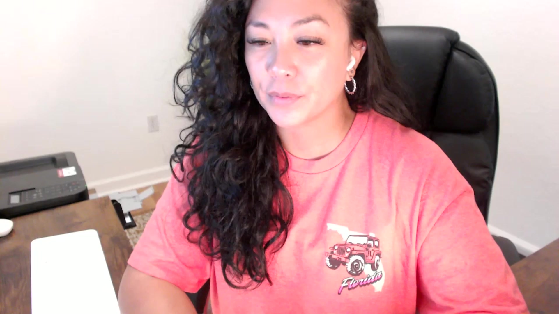 Gallery image thumbnail from MickaylaStar's myfreecams stream on, 09/15/2025, 16:54 image 14 of 20