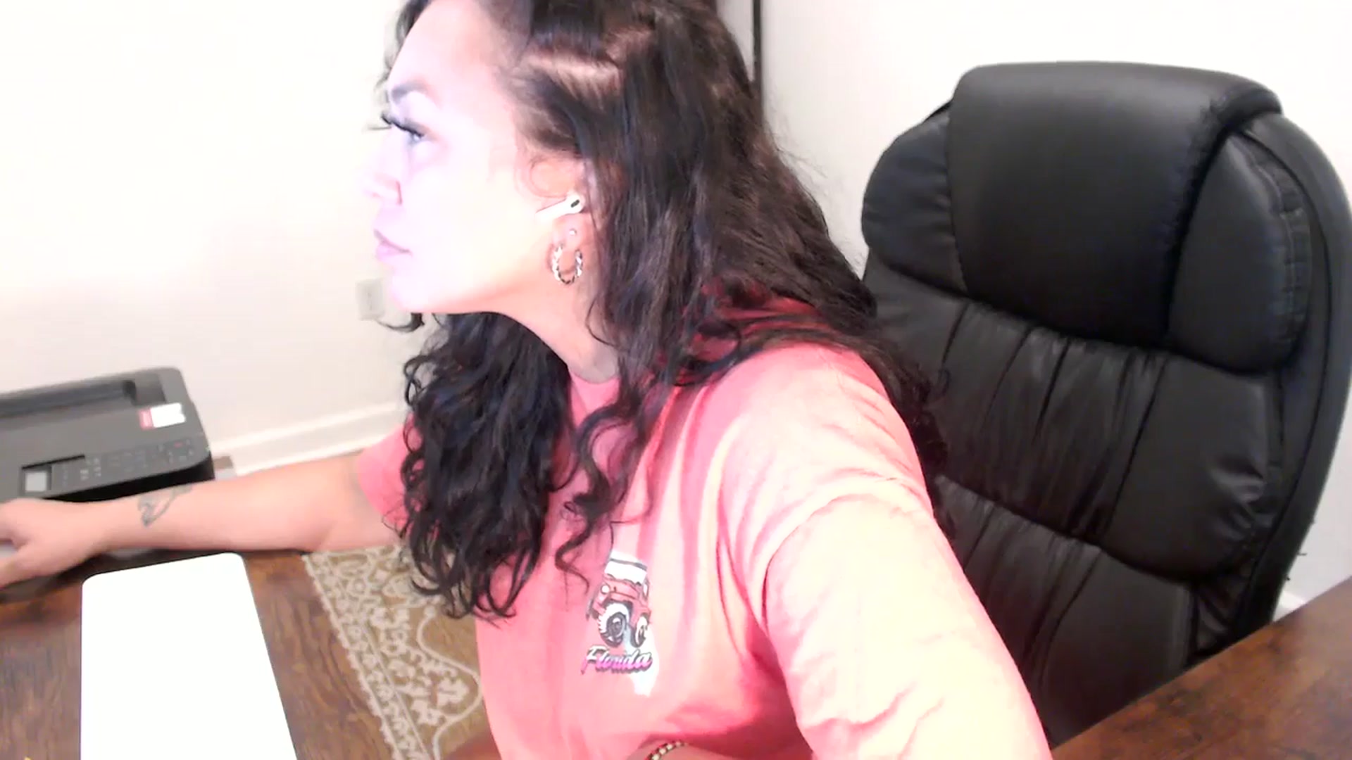 Gallery image thumbnail from MickaylaStar's myfreecams stream on, 09/15/2025, 16:54 image 3 of 20