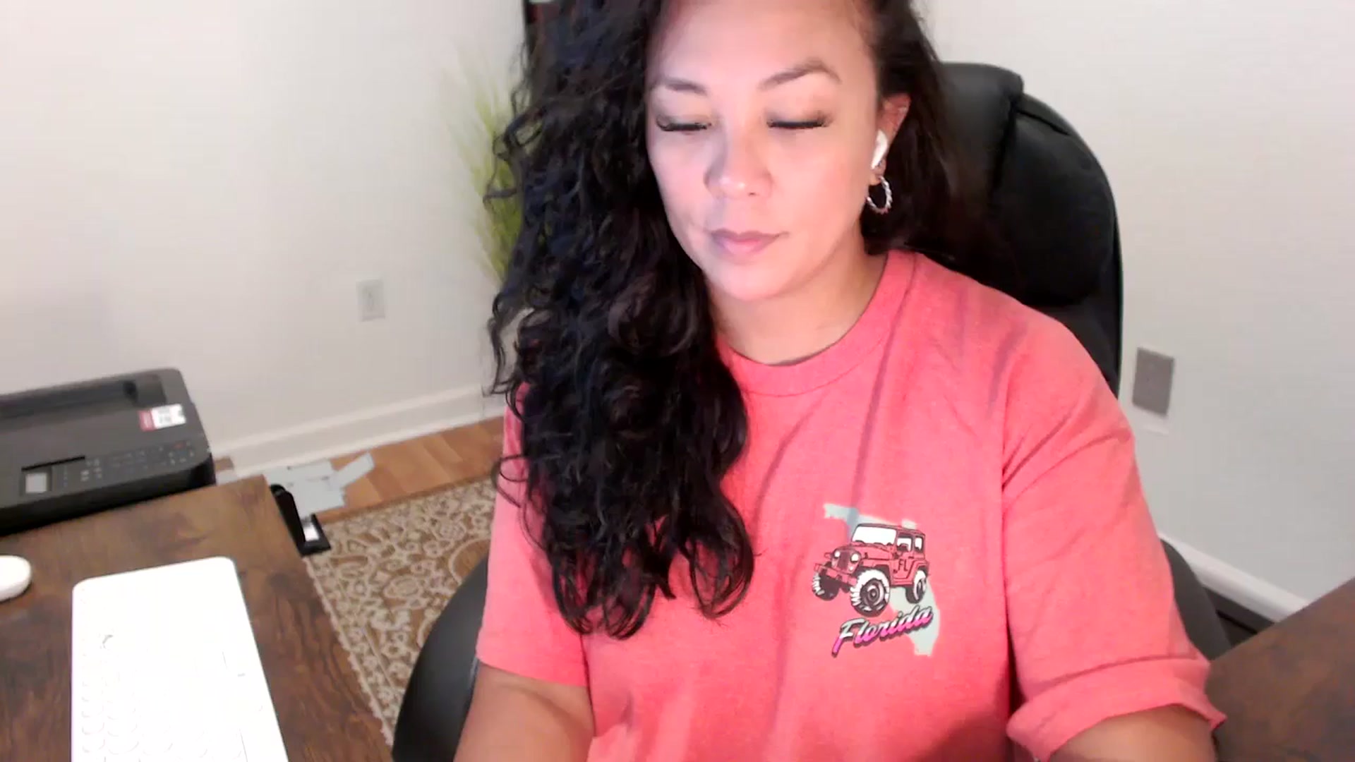Gallery image thumbnail from MickaylaStar's myfreecams stream on, 09/15/2025, 17:46 image 16 of 20