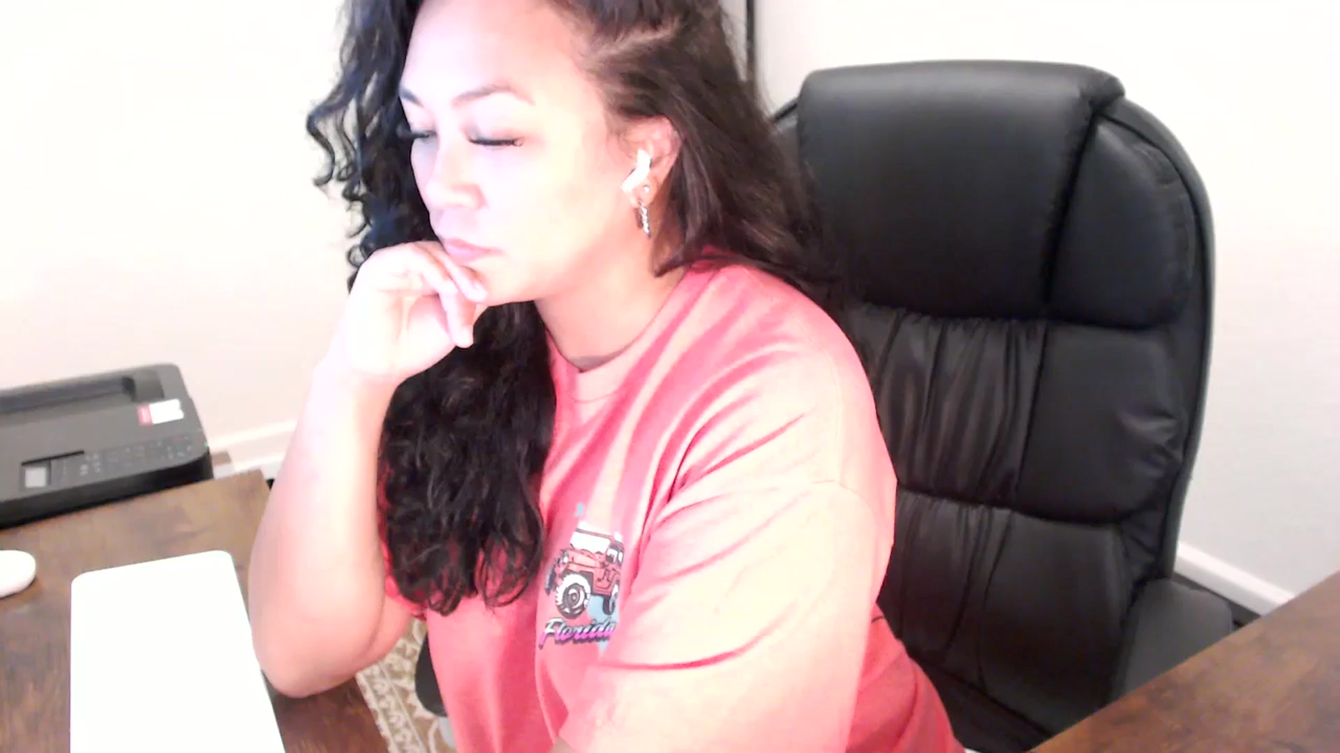 Gallery image thumbnail from MickaylaStar's myfreecams stream on, 09/15/2025, 17:46 image 14 of 20