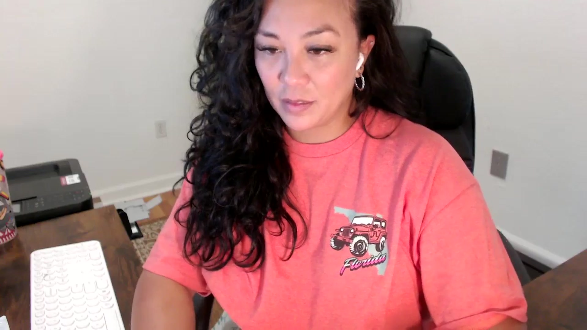 Gallery image thumbnail from MickaylaStar's myfreecams stream on, 09/15/2025, 19:06 image 5 of 20