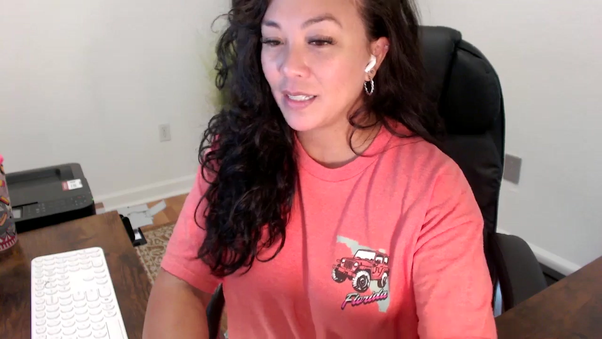 Gallery image thumbnail from MickaylaStar's myfreecams stream on, 09/15/2025, 19:06 image 17 of 20