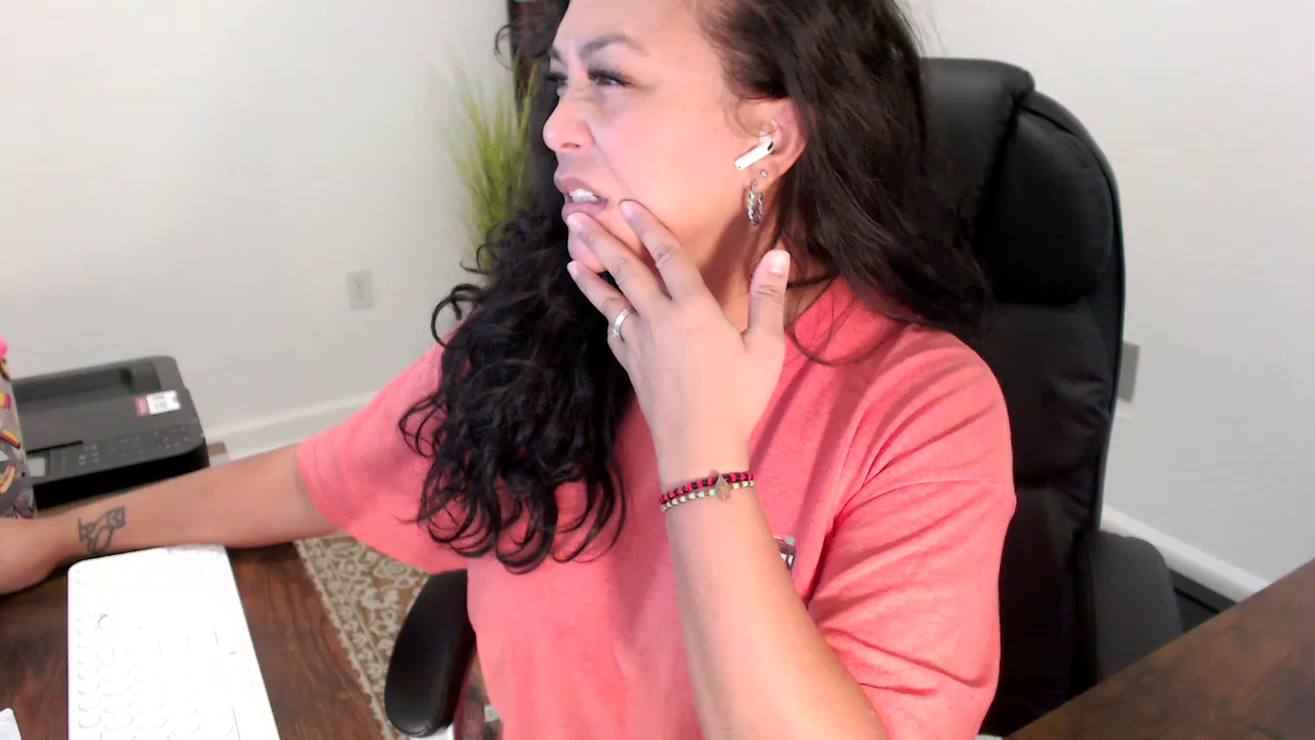 Gallery image thumbnail from MickaylaStar's myfreecams stream on, 09/15/2025, 19:06 image 8 of 20