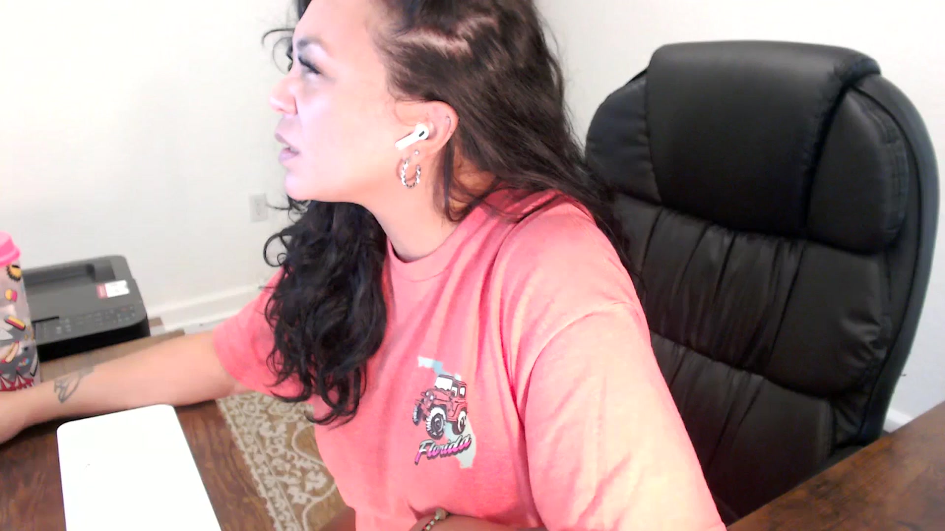 Gallery image thumbnail from MickaylaStar's myfreecams stream on, 09/15/2025, 19:37 image 14 of 20