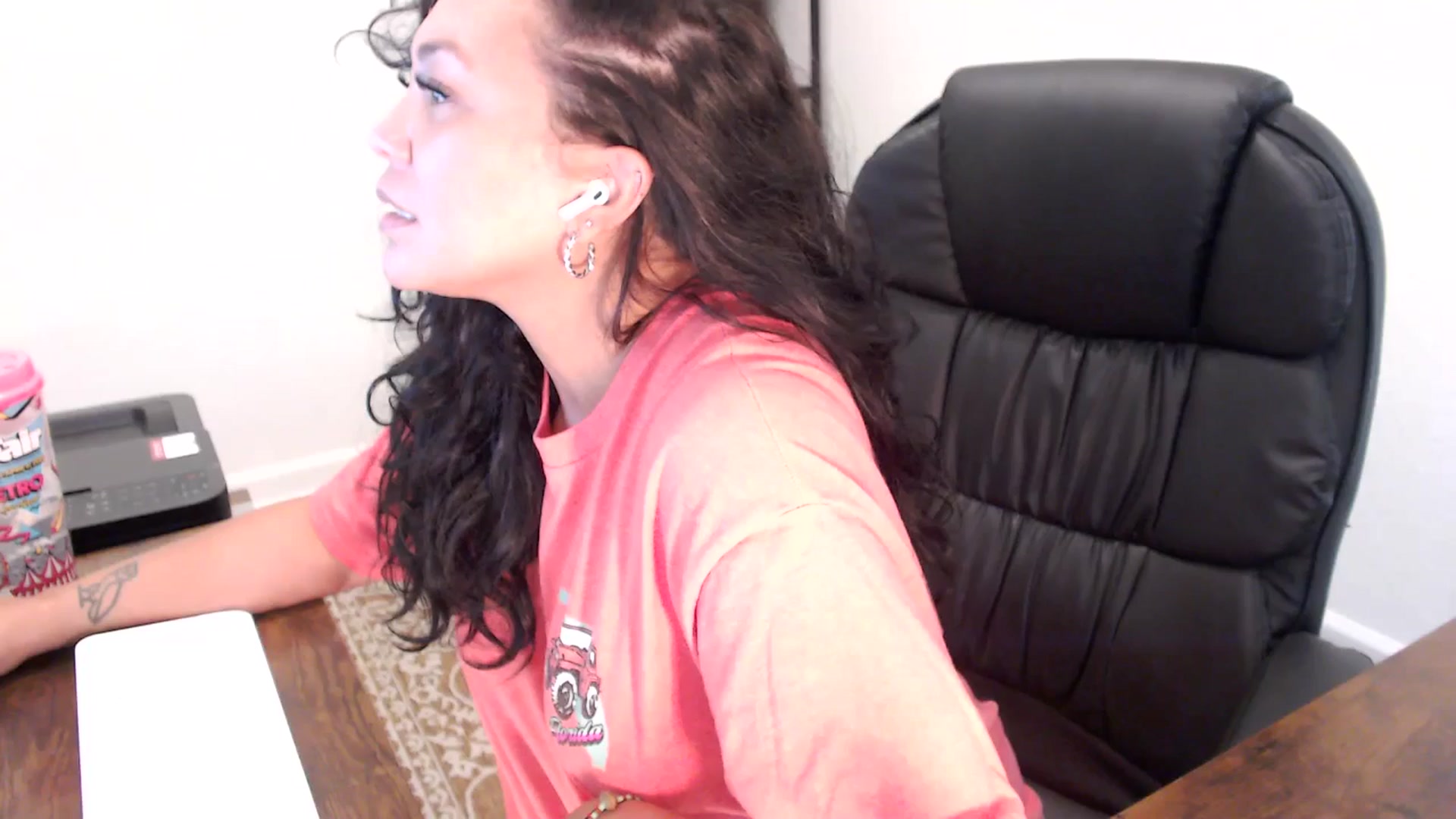 Gallery image thumbnail from MickaylaStar's myfreecams stream on, 09/15/2025, 20:01 image 18 of 20