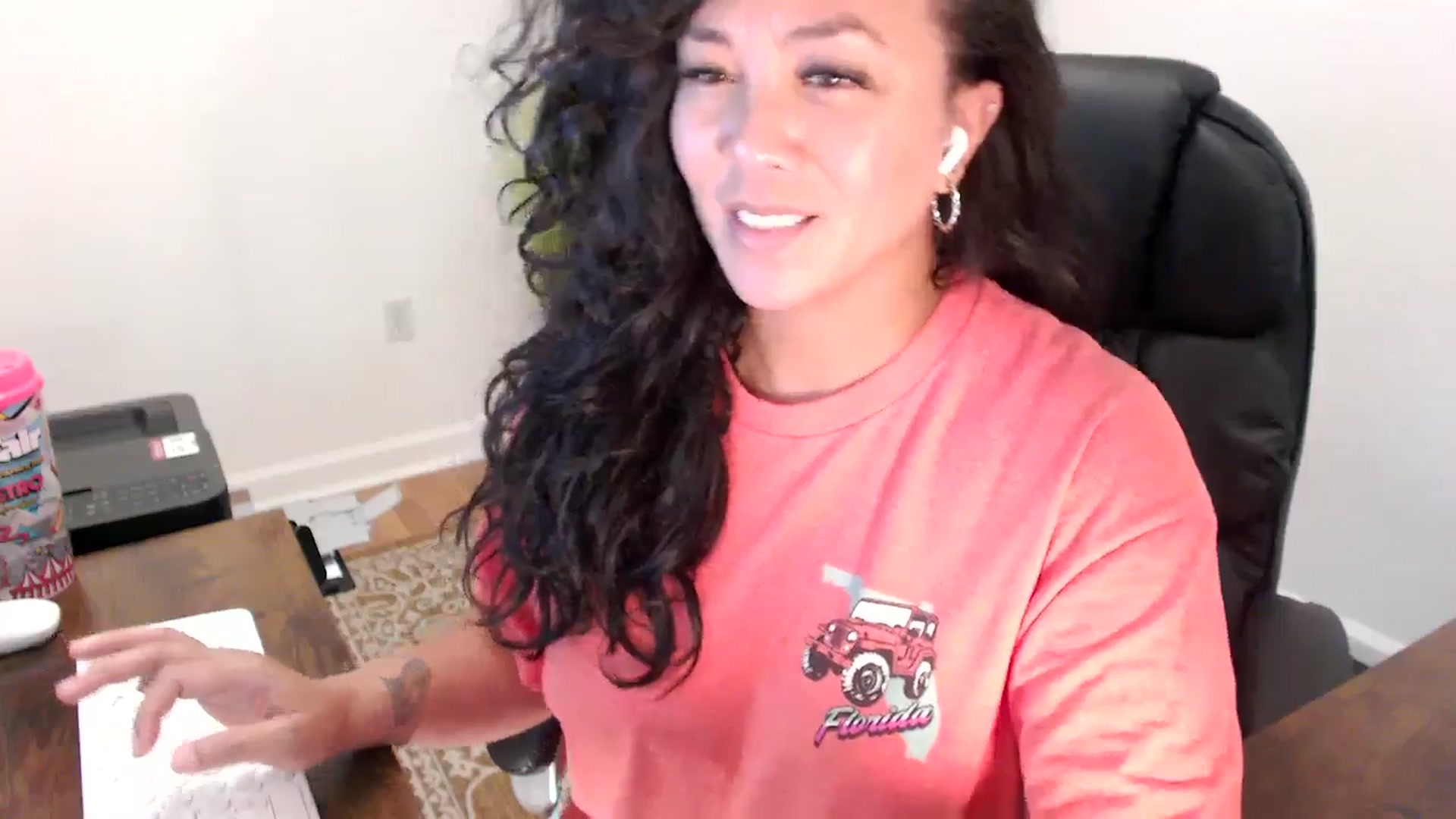 Gallery image thumbnail from MickaylaStar's myfreecams stream on, 09/15/2025, 20:01 image 15 of 20