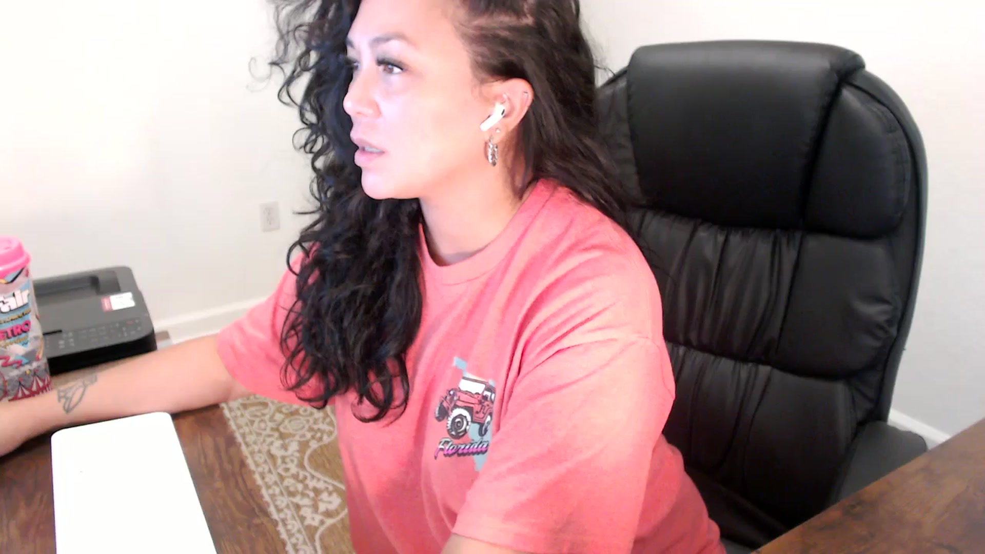 Gallery image thumbnail from MickaylaStar's myfreecams stream on, 09/15/2025, 20:01 image 10 of 20