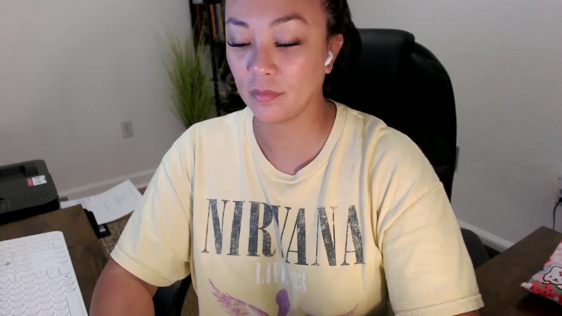 Gallery image thumbnail from MickaylaStar's myfreecams stream on, 09/16/2025, 14:37 image 20 of 20