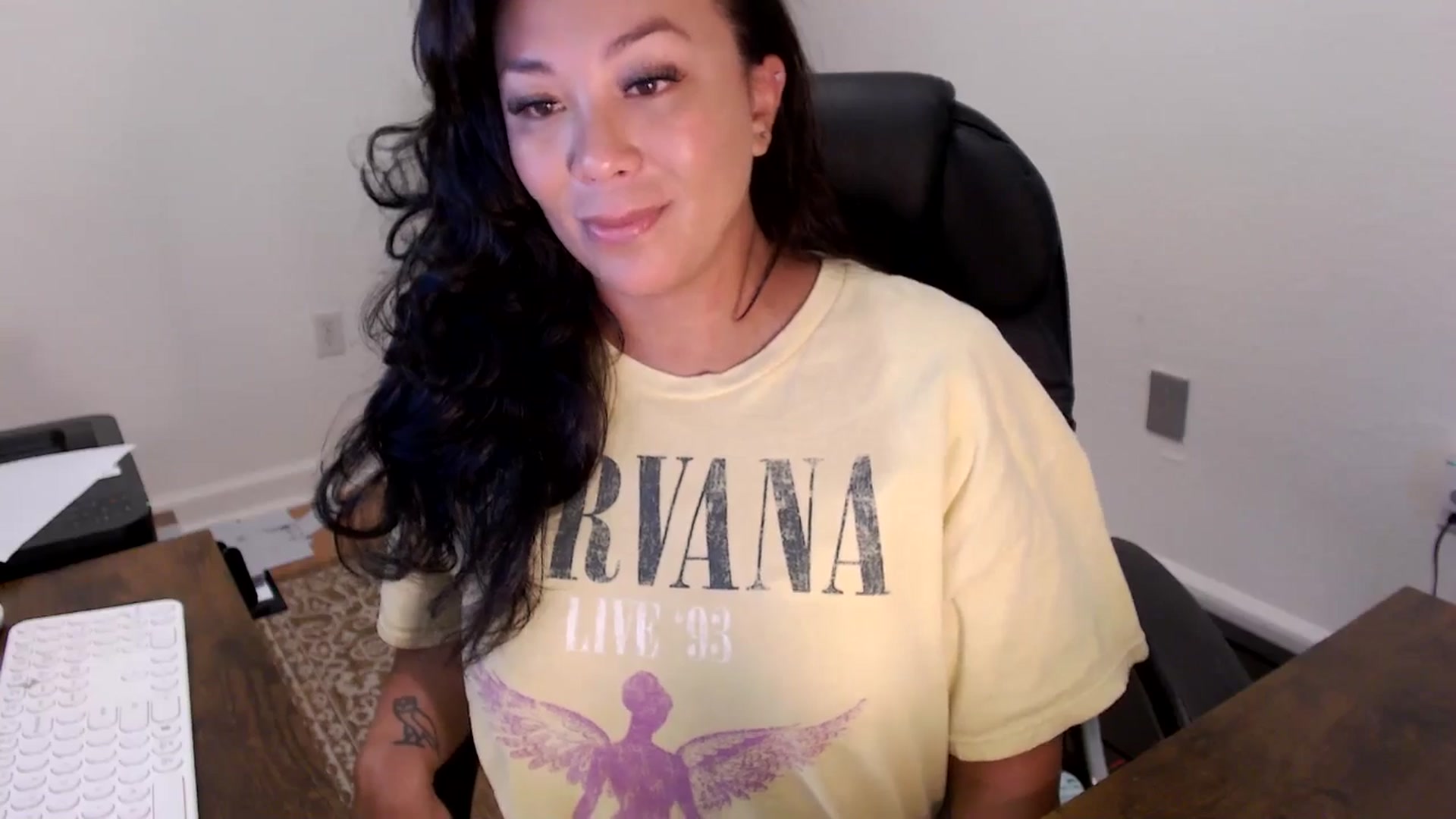 Gallery image thumbnail from MickaylaStar's myfreecams stream on, 09/16/2025, 16:03 image 11 of 20