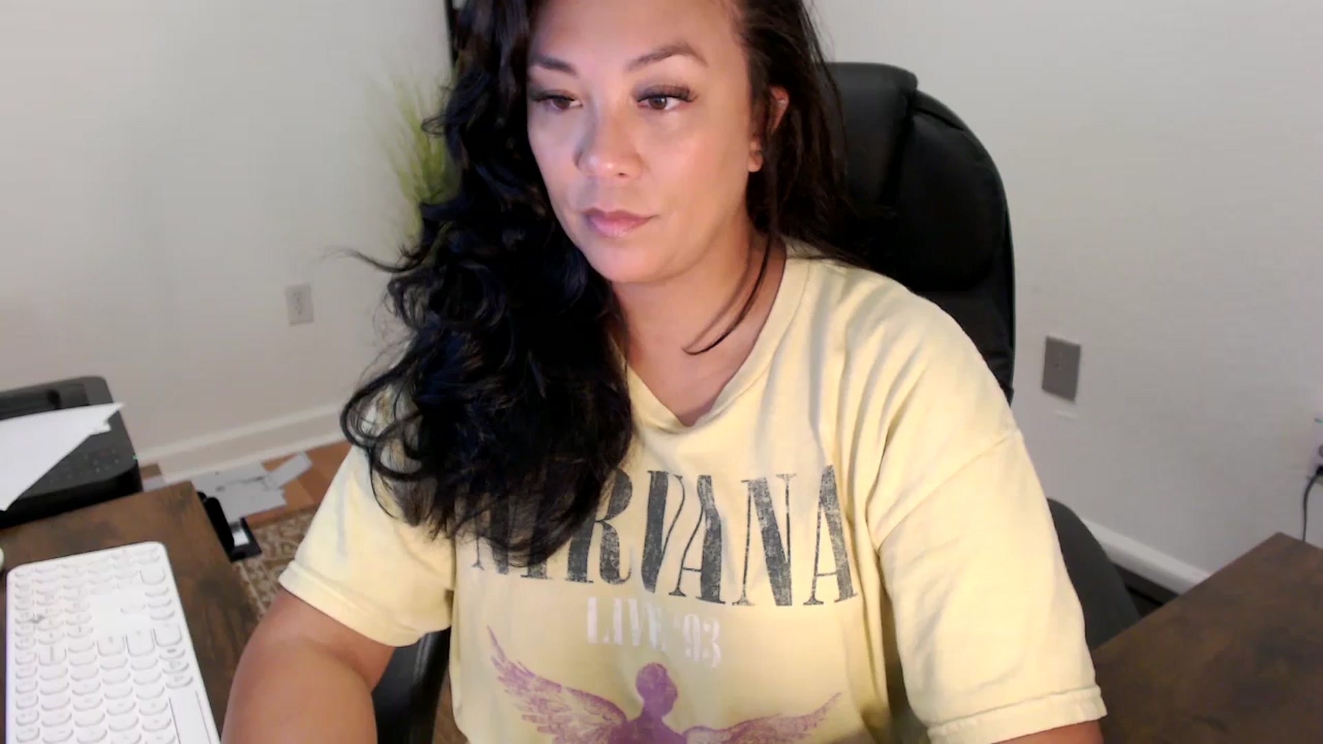 Gallery image thumbnail from MickaylaStar's myfreecams stream on, 09/16/2025, 16:03 image 1 of 20