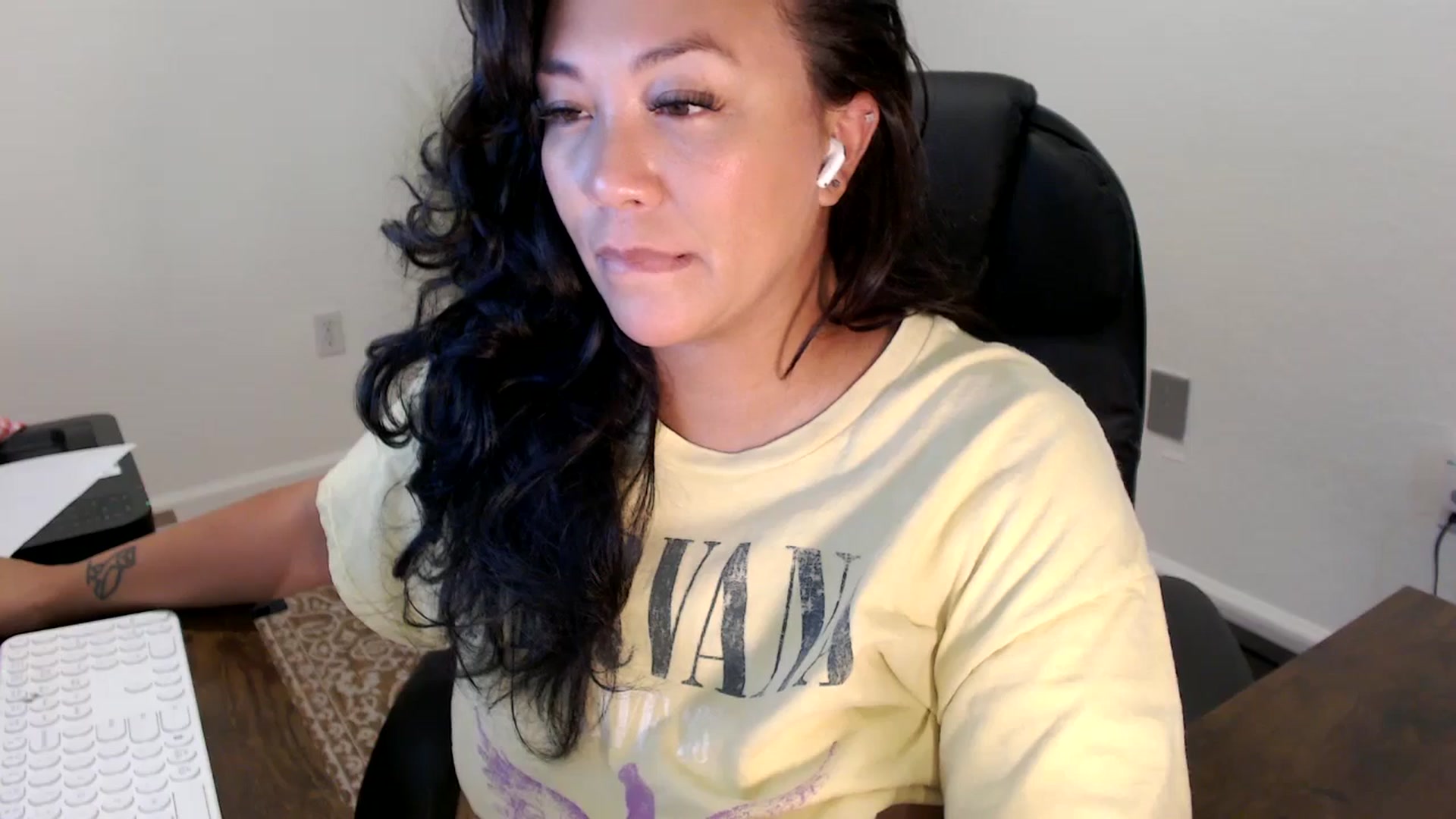 Gallery image thumbnail from MickaylaStar's myfreecams stream on, 09/16/2025, 17:06 image 17 of 20