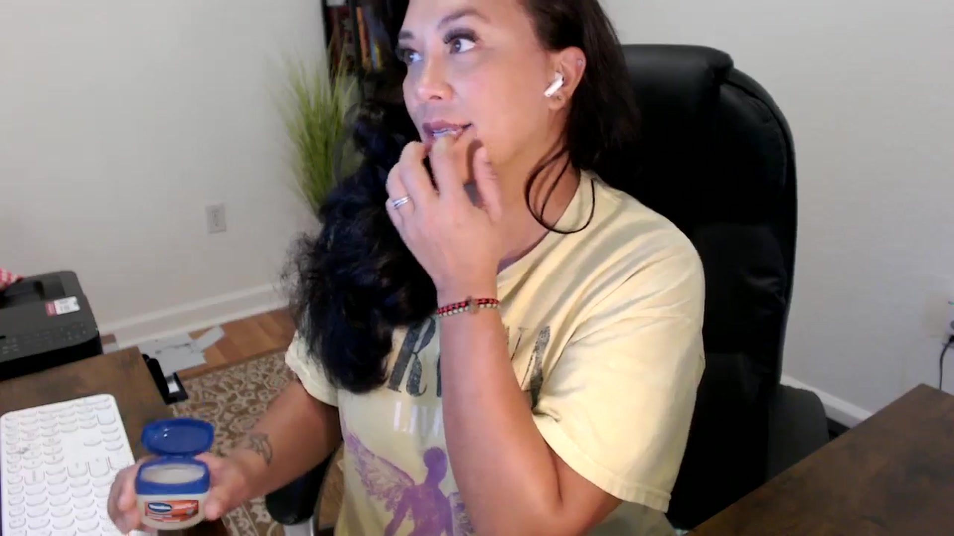 Gallery image thumbnail from MickaylaStar's myfreecams stream on, 09/16/2025, 18:05 image 10 of 20