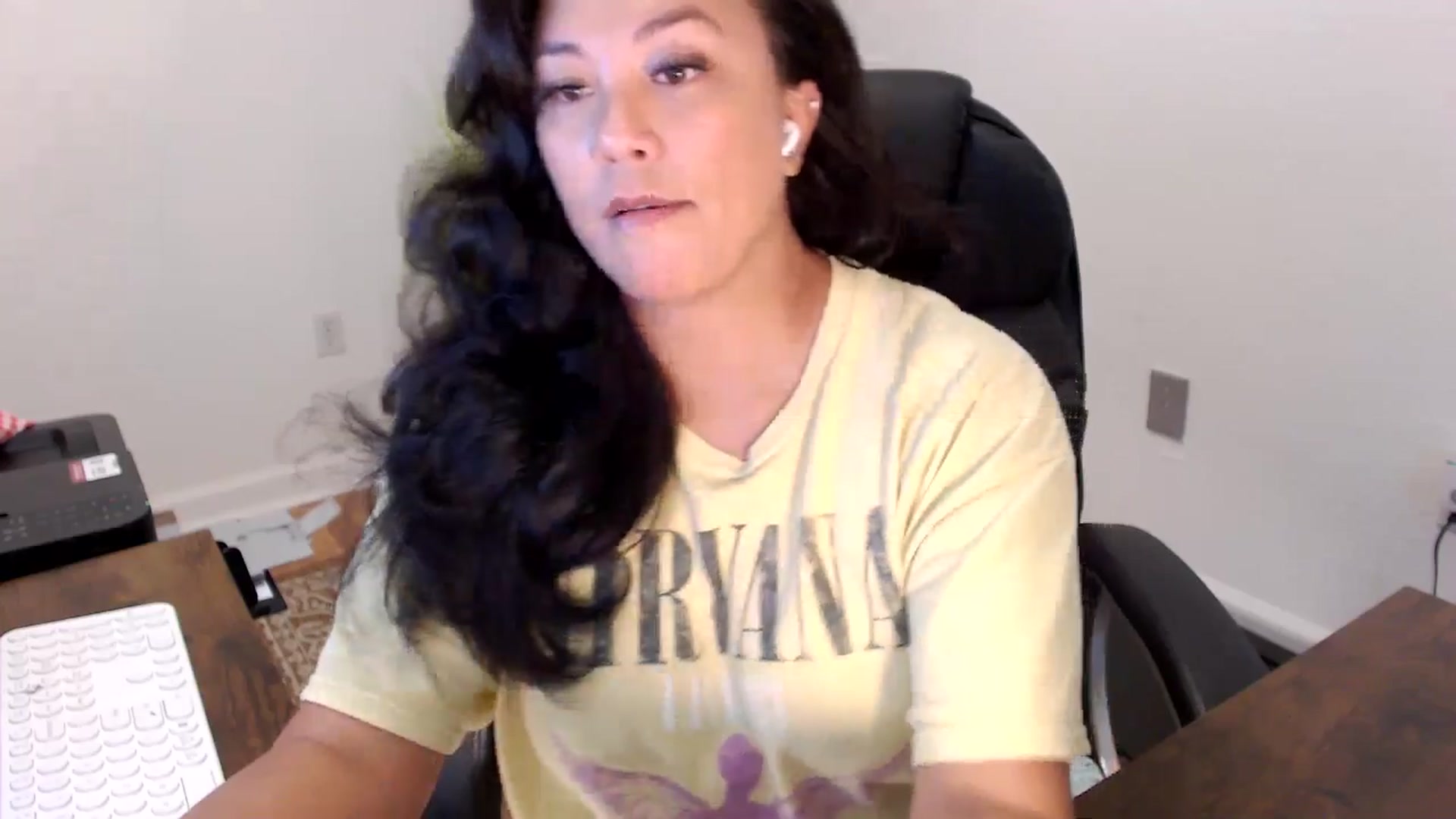 Gallery image thumbnail from MickaylaStar's myfreecams stream on, 09/16/2025, 18:05 image 18 of 20