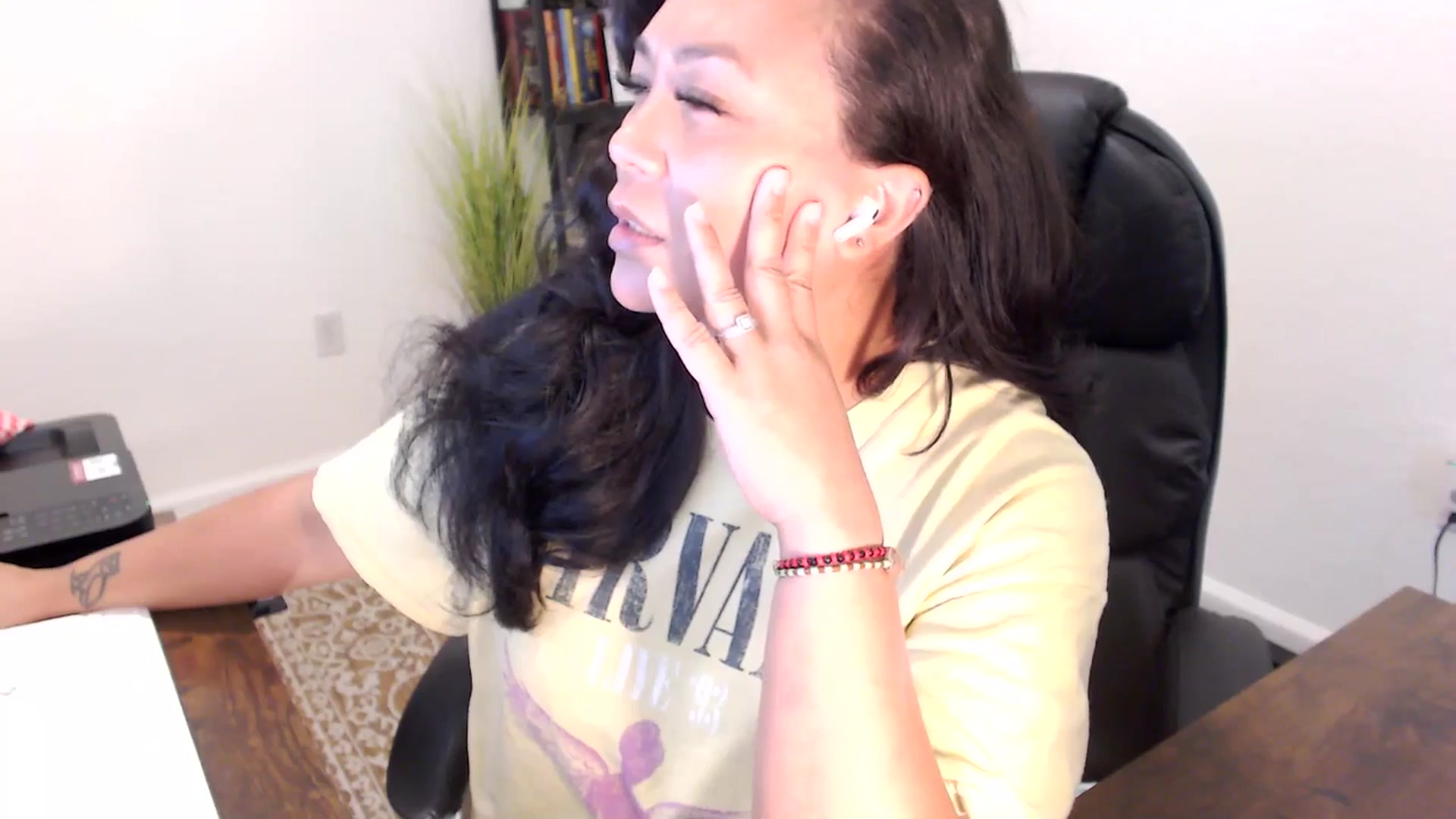Gallery image thumbnail from MickaylaStar's myfreecams stream on, 09/16/2025, 18:24 image 18 of 20