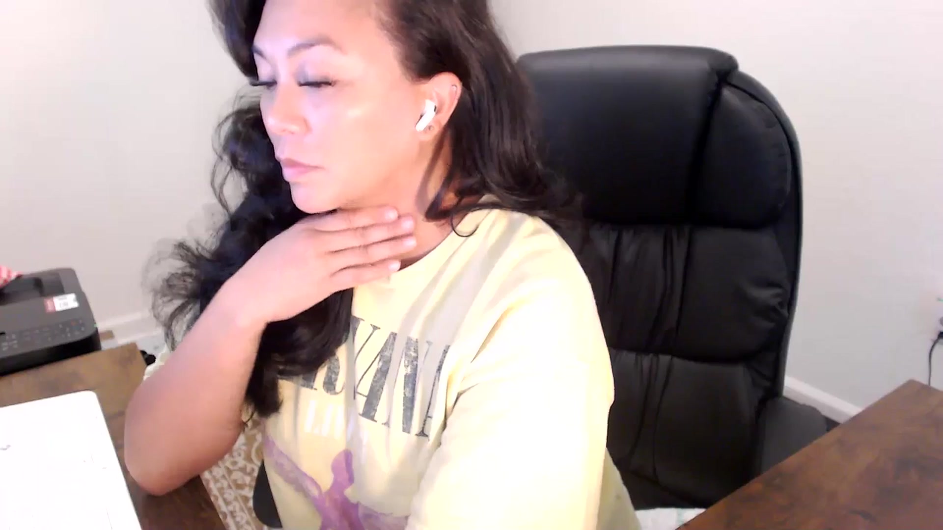 Gallery image thumbnail from MickaylaStar's myfreecams stream on, 09/16/2025, 18:24 image 15 of 20