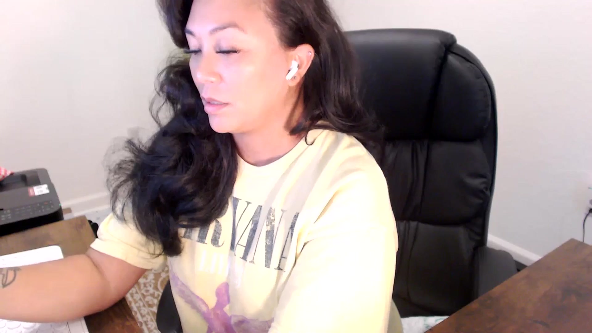 Gallery image thumbnail from MickaylaStar's myfreecams stream on, 09/16/2025, 18:24 image 16 of 20