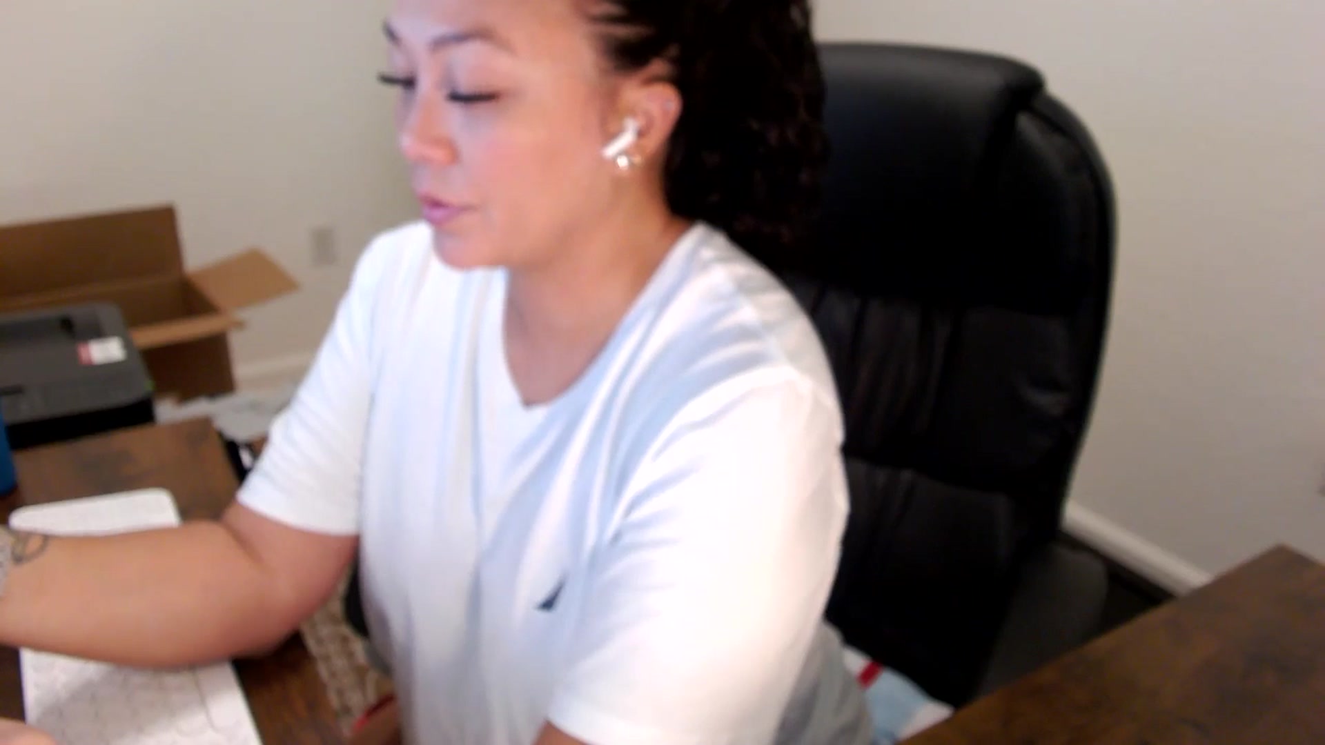 Gallery image thumbnail from MickaylaStar's myfreecams stream on, 09/26/2025, 14:15 image 3 of 20