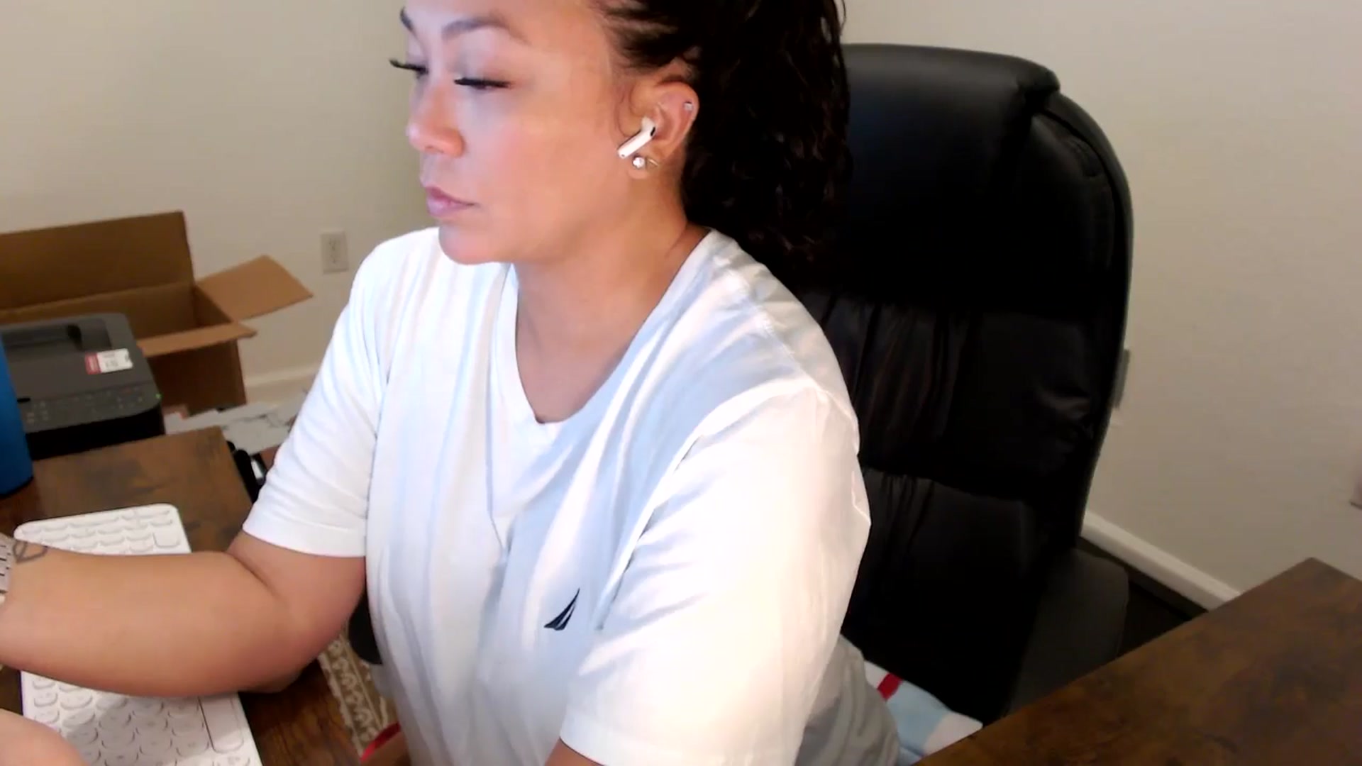 Gallery image thumbnail from MickaylaStar's myfreecams stream on, 09/26/2025, 14:15 image 17 of 20
