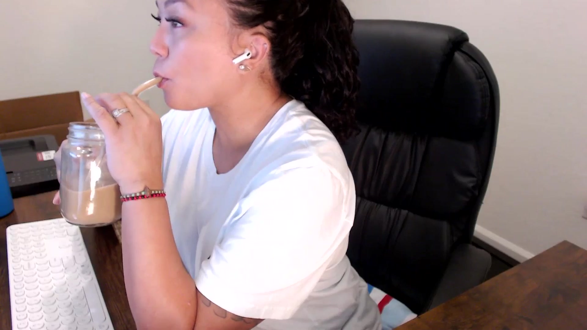 Gallery image thumbnail from MickaylaStar's myfreecams stream on, 09/26/2025, 14:15 image 11 of 20