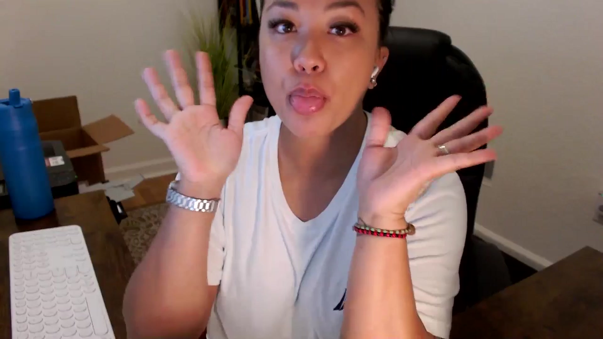 Gallery image thumbnail from MickaylaStar's myfreecams stream on, 09/26/2025, 14:38 image 2 of 20