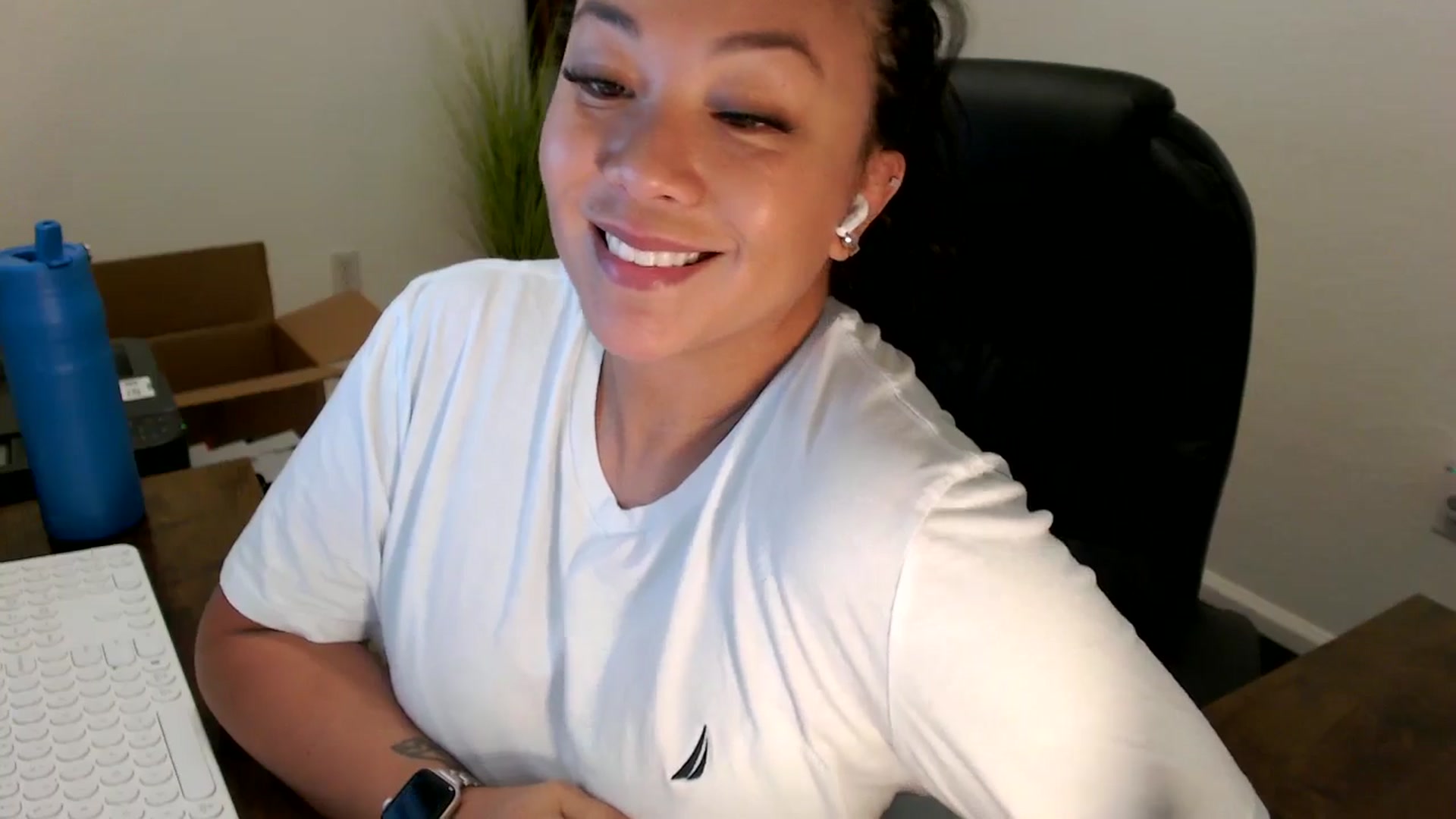 Gallery image thumbnail from MickaylaStar's myfreecams stream on, 09/26/2025, 15:23 image 2 of 20