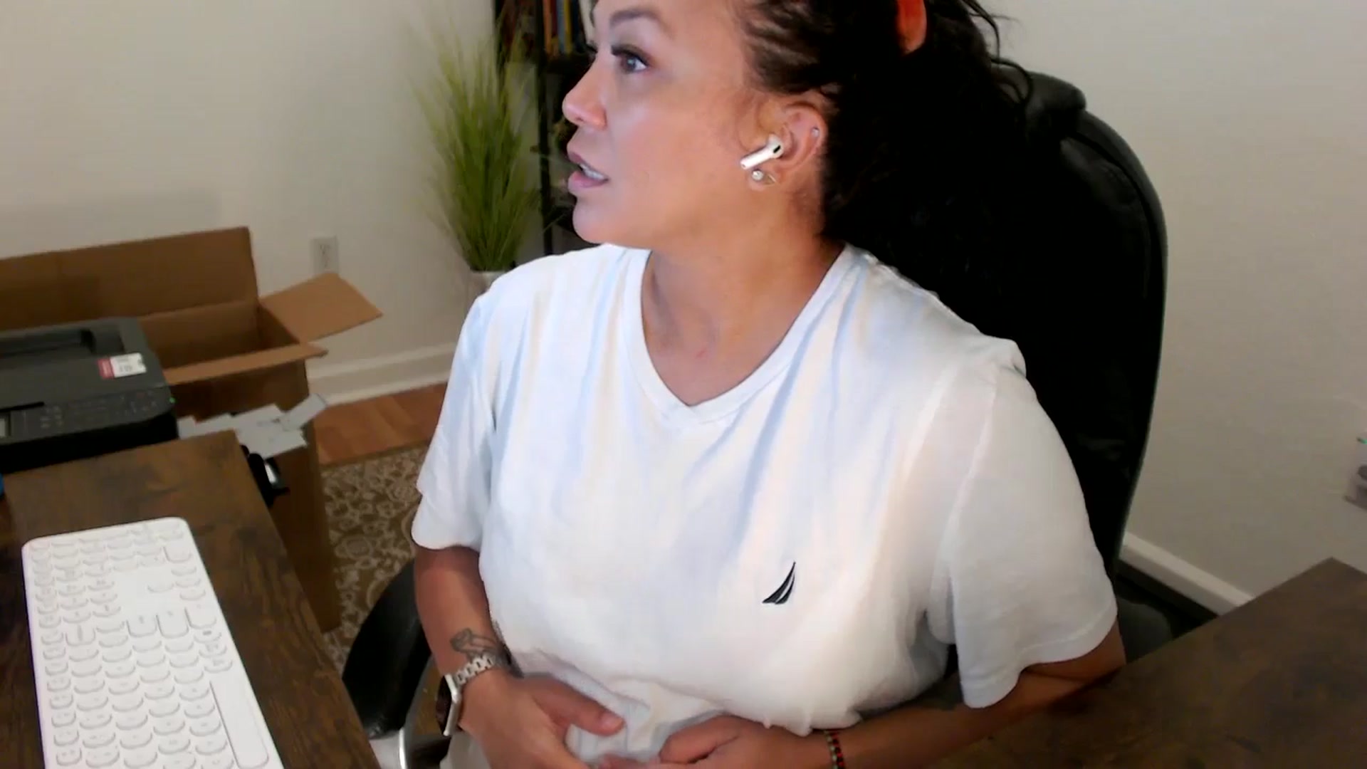 Gallery image thumbnail from MickaylaStar's myfreecams stream on, 09/26/2025, 16:03 image 17 of 20