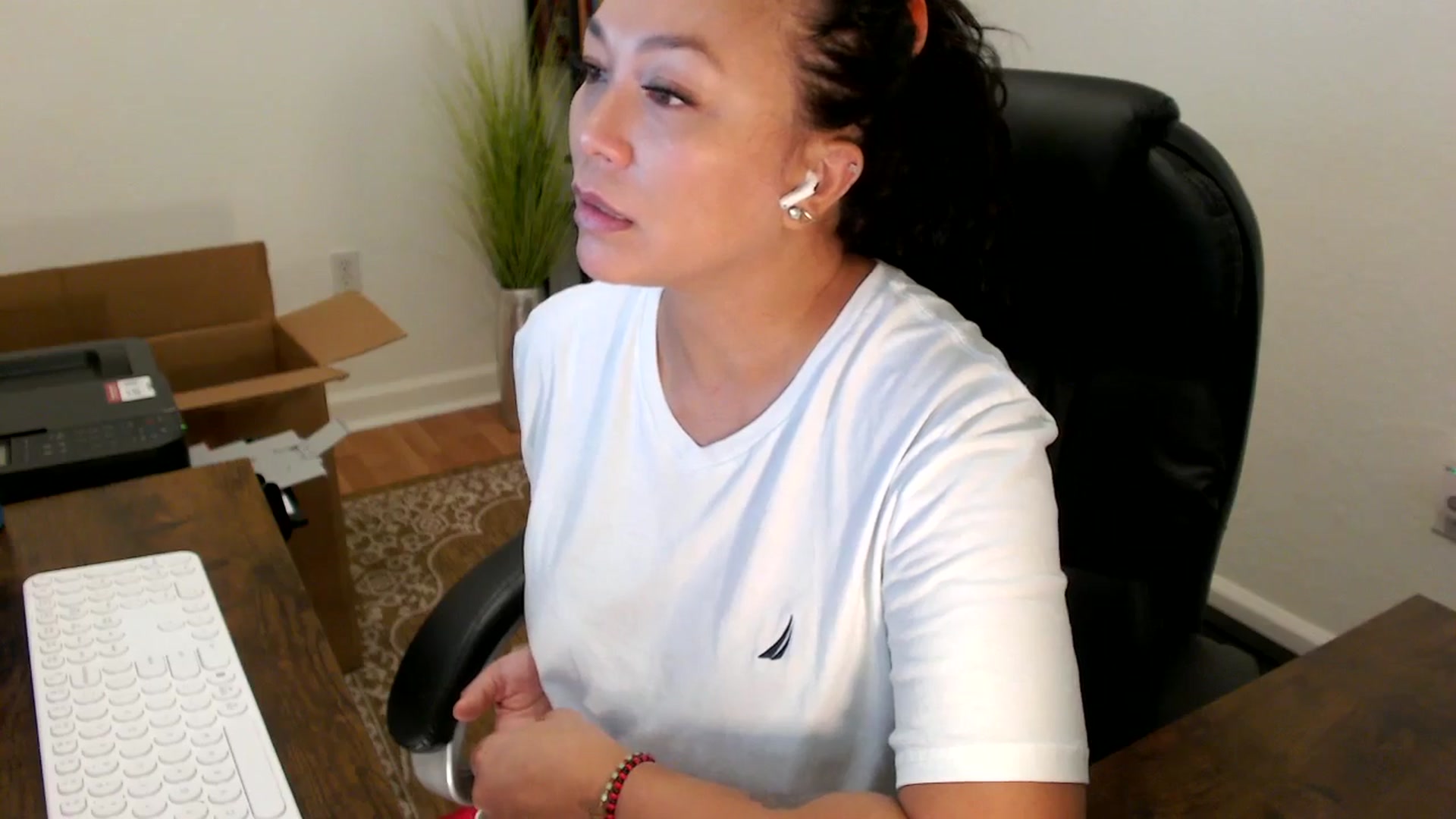 Gallery image thumbnail from MickaylaStar's myfreecams stream on, 09/26/2025, 16:03 image 20 of 20