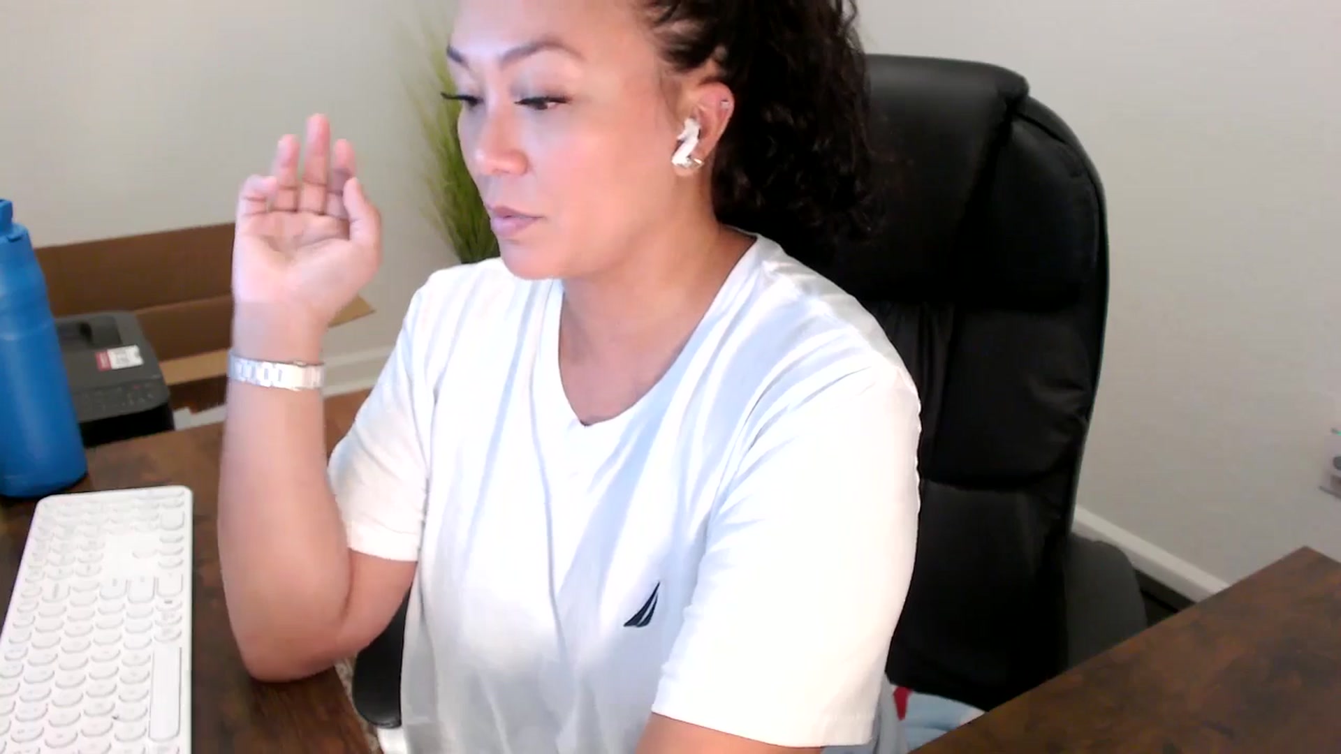 Gallery image thumbnail from MickaylaStar's myfreecams stream on, 09/26/2025, 18:12 image 14 of 20