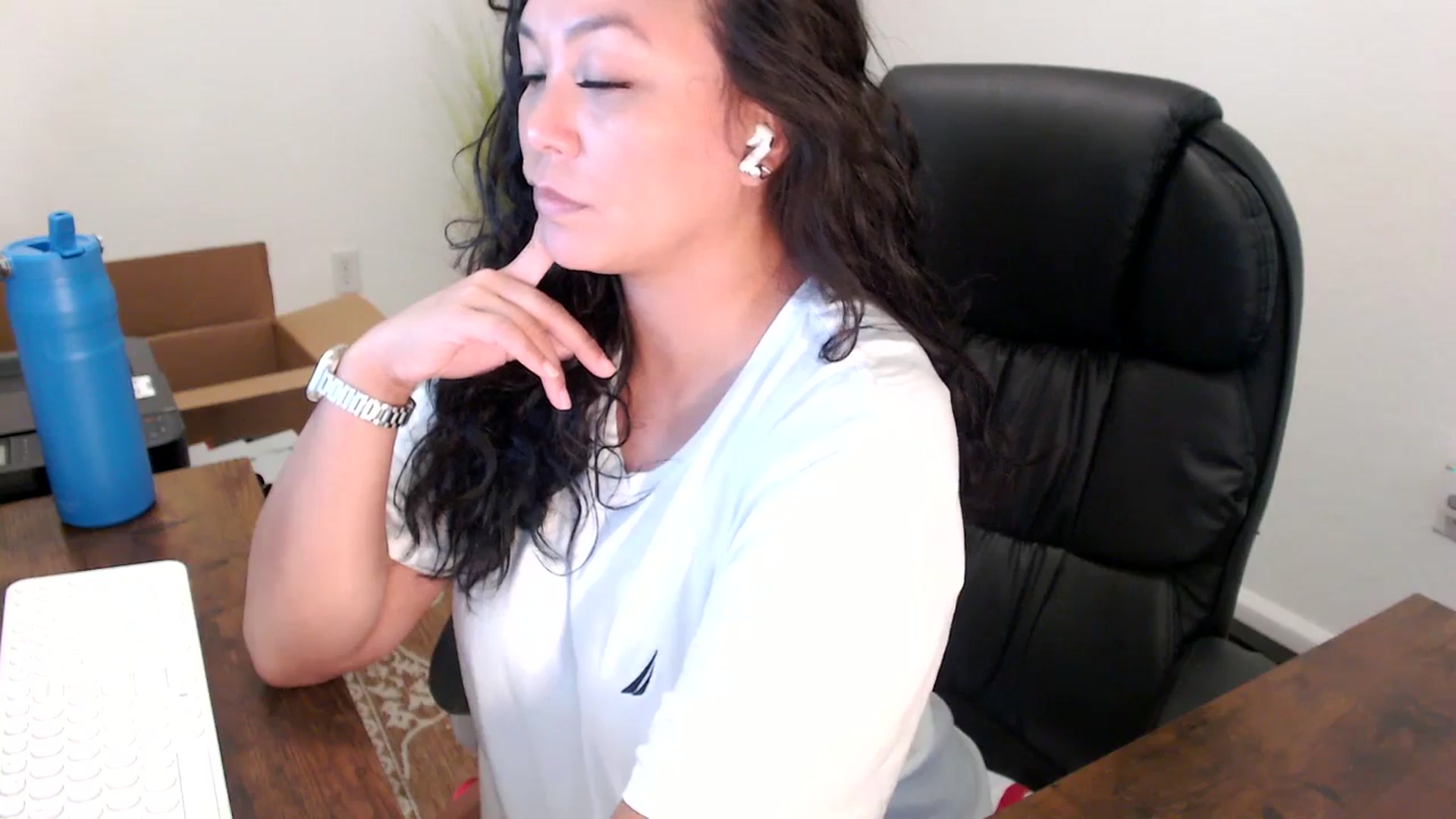 Gallery image thumbnail from MickaylaStar's myfreecams stream on, 09/26/2025, 18:34 image 6 of 20