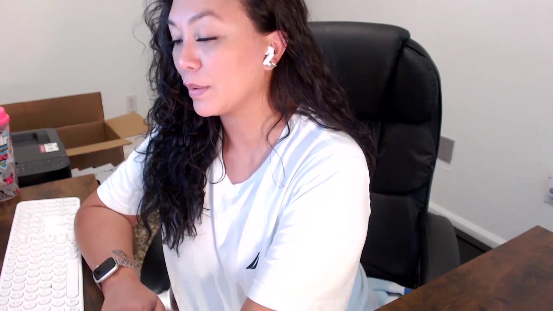 Gallery image thumbnail from MickaylaStar's myfreecams stream on, 09/26/2025, 19:25 image 16 of 20