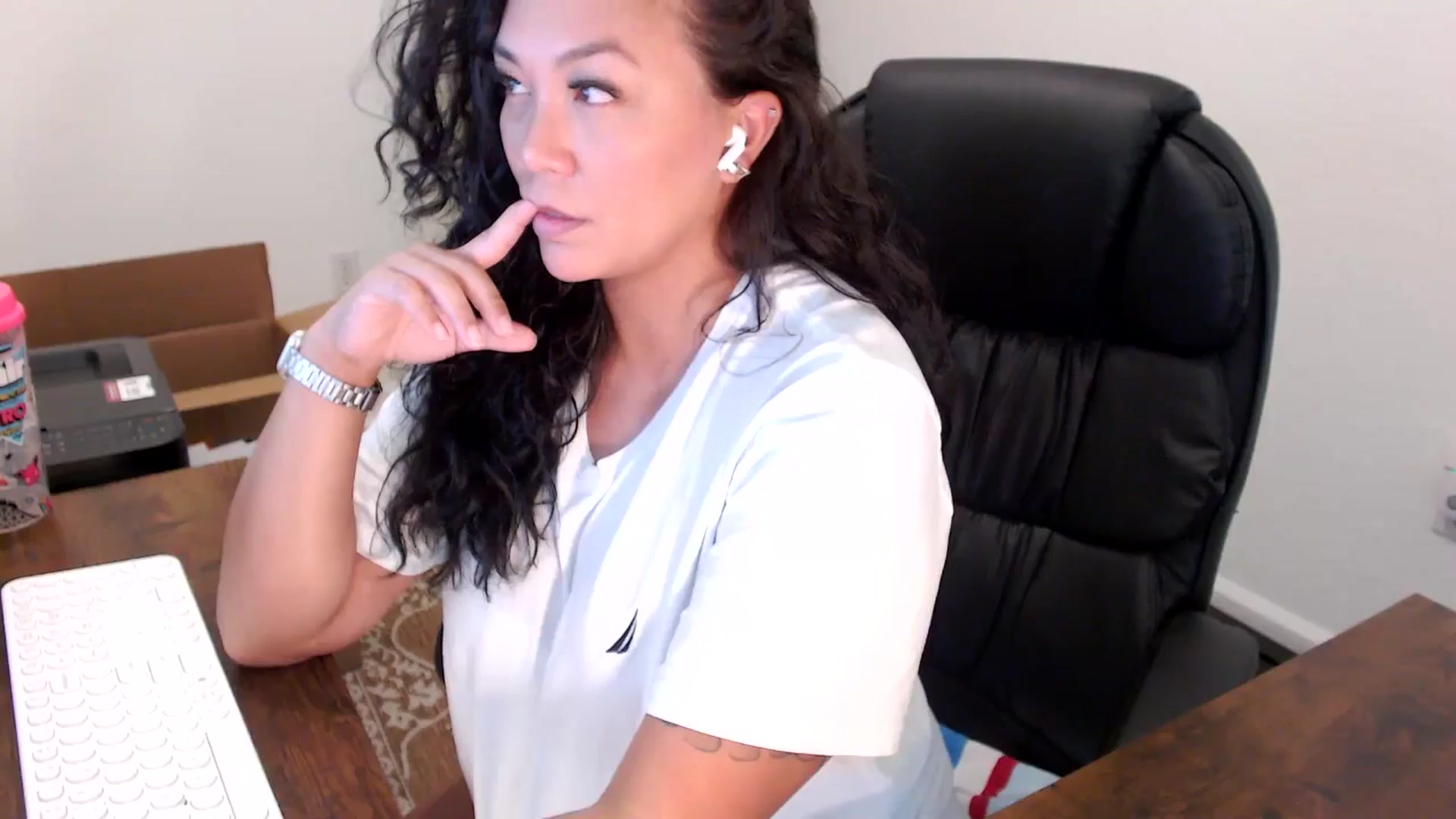 Gallery image thumbnail from MickaylaStar's myfreecams stream on, 09/26/2025, 19:25 image 9 of 20